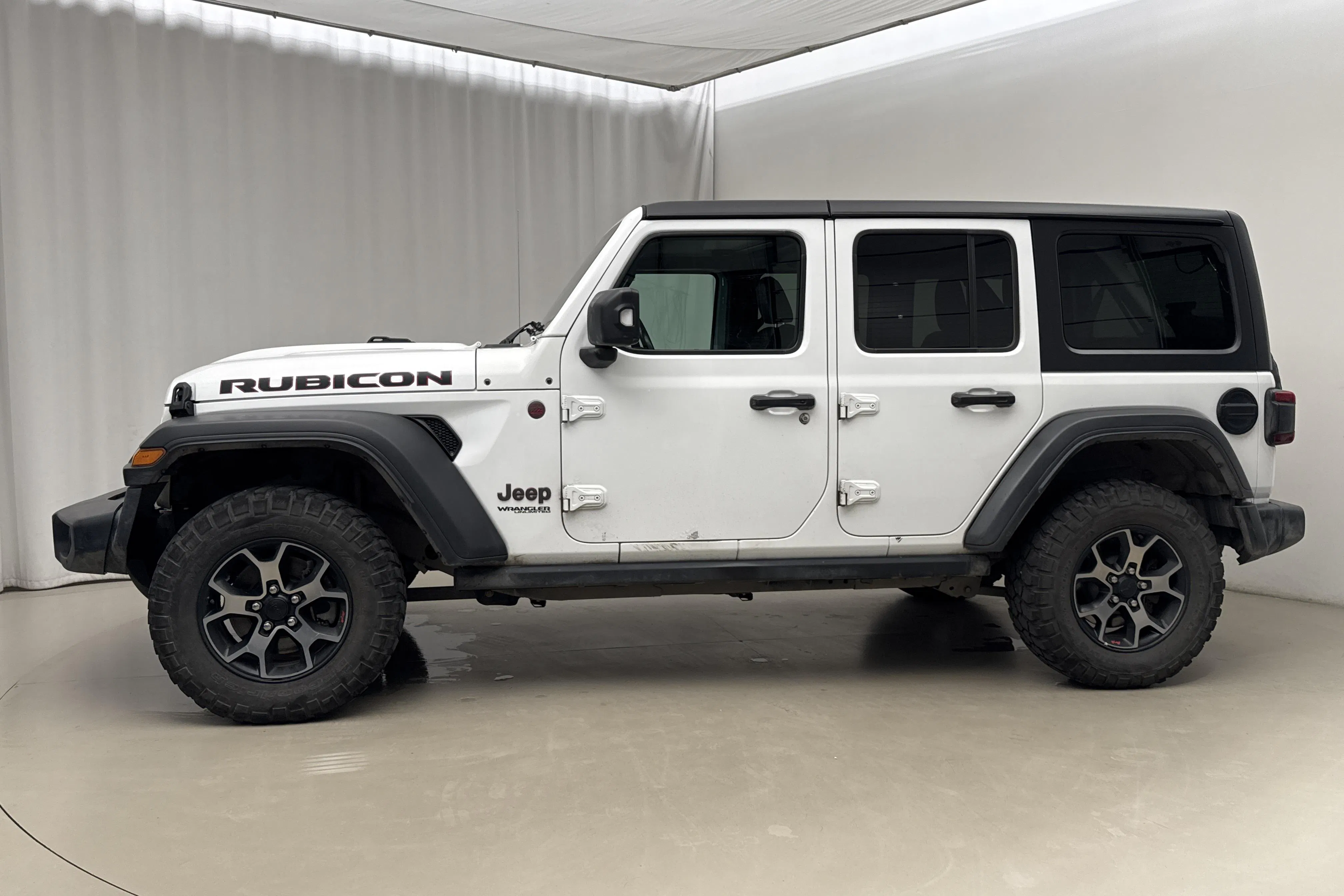 Presentation photo 2 of 19: Jeep Wrangler Unlimited 2.0T 4WD (272hk) - 138 730 km - Automatic - white - 2018