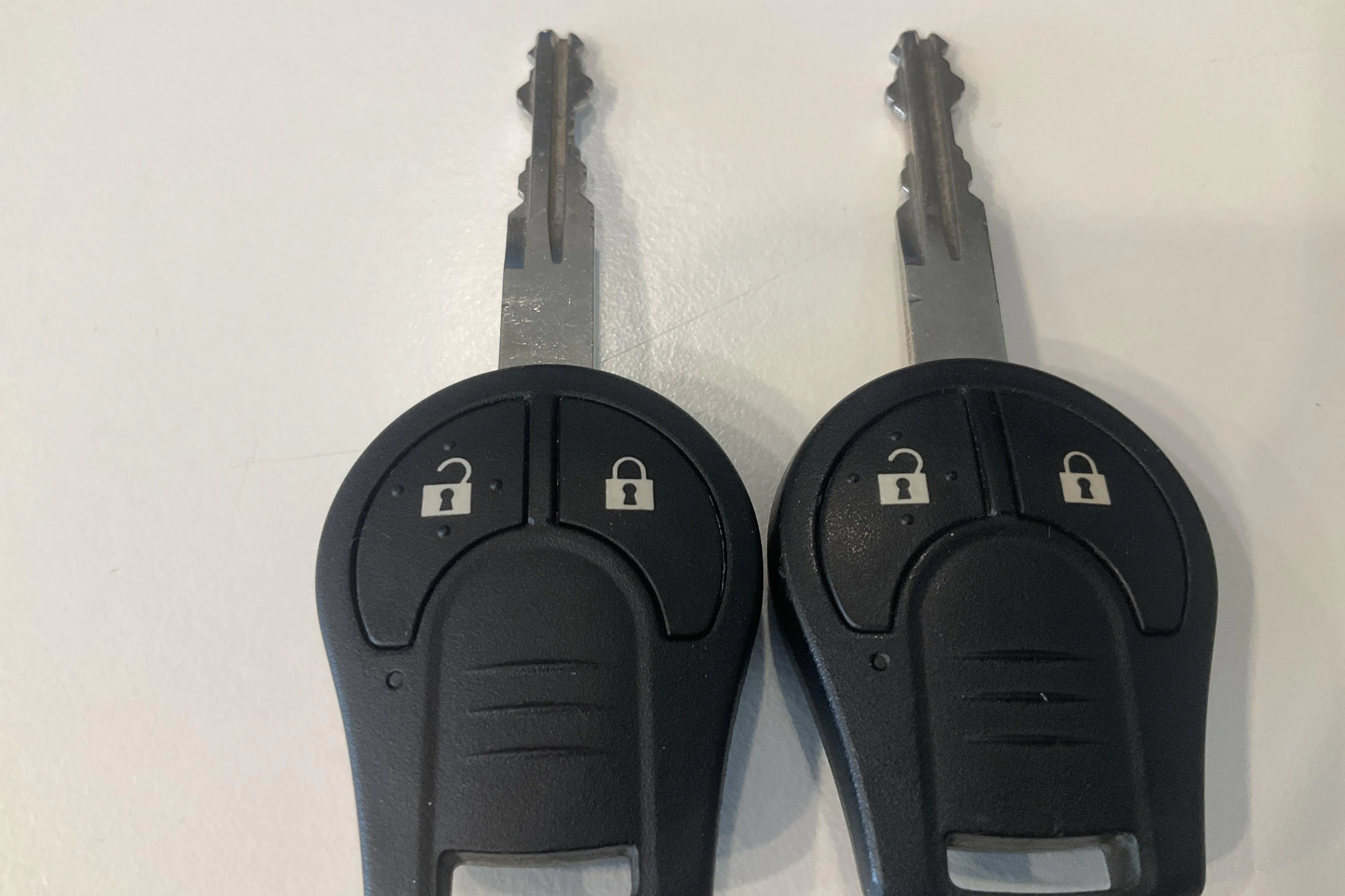 Presentationsfoto 15 av 15: Nissan Micra 1.2 5dr (80hk) - 3 669 mil - Automat - röd - 2015