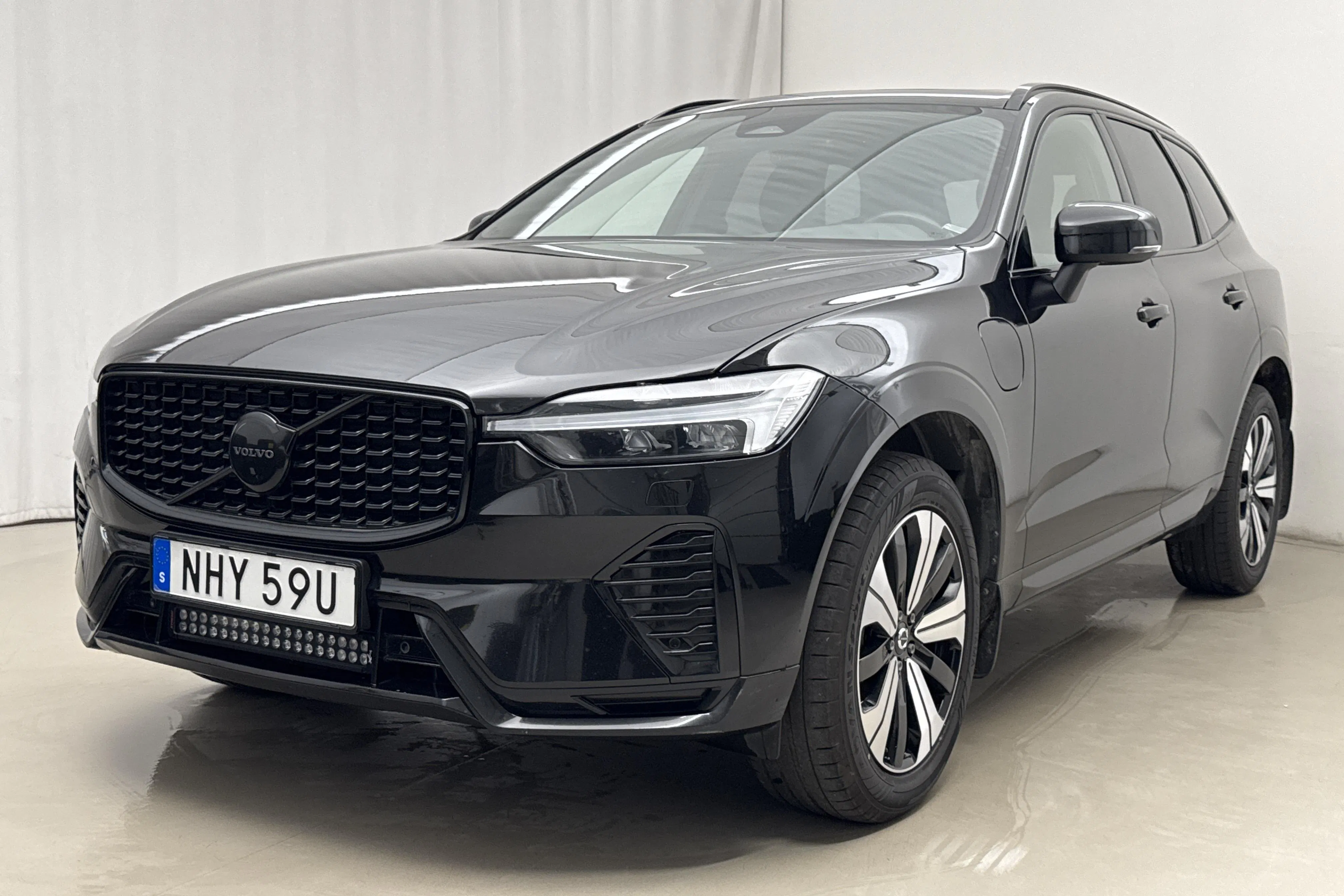 Presentation photo 1 of 26: Volvo XC60 T6 AWD Recharge (350hk) - 115 270 km - Automatic - black - 2024