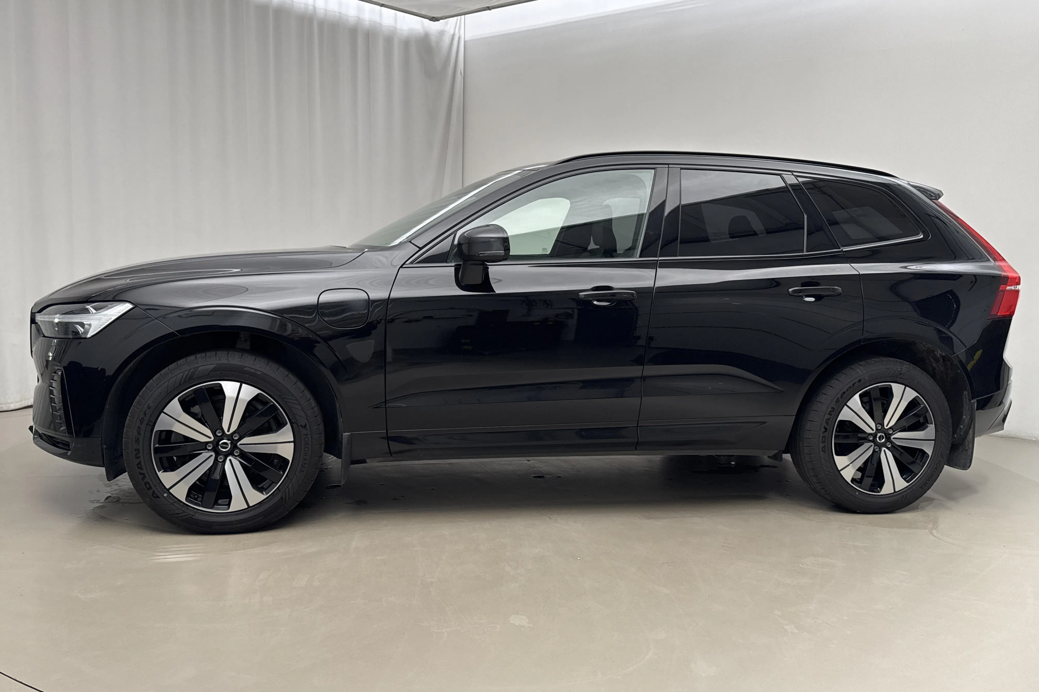 Presentation photo 2 of 26: Volvo XC60 T6 AWD Recharge (350hk) - 115 270 km - Automatic - black - 2024