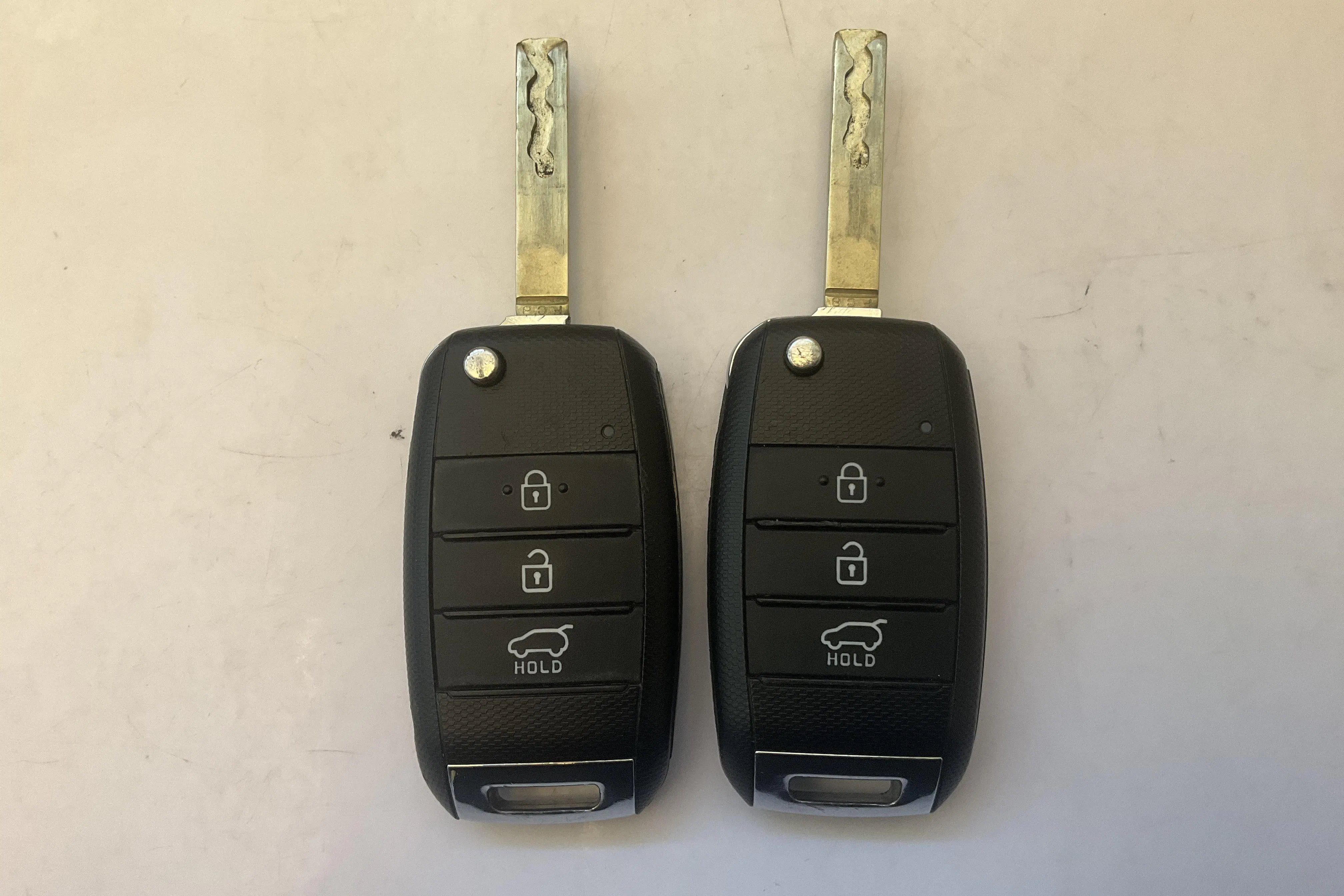 Presentationsfoto 12 av 12: KIA Stonic 1.0 T-GDi 48V (120hk) - 8 499 mil - Automat - vit - 2023