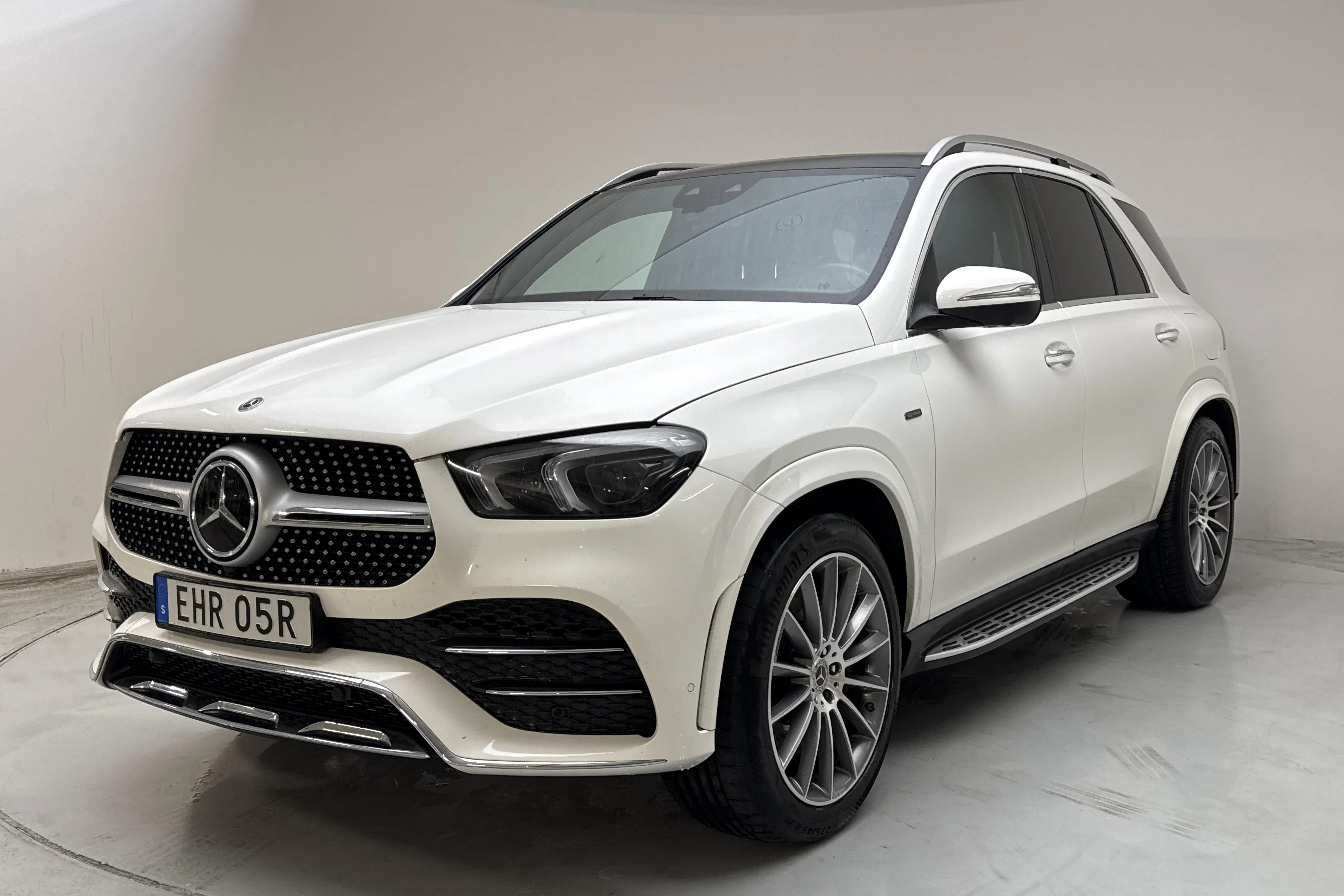 Presentationsfoto 1 av 18: Mercedes GLE 350 de 4MATIC V167 (306hk) - 12 835 mil - Automat - vit - 2022