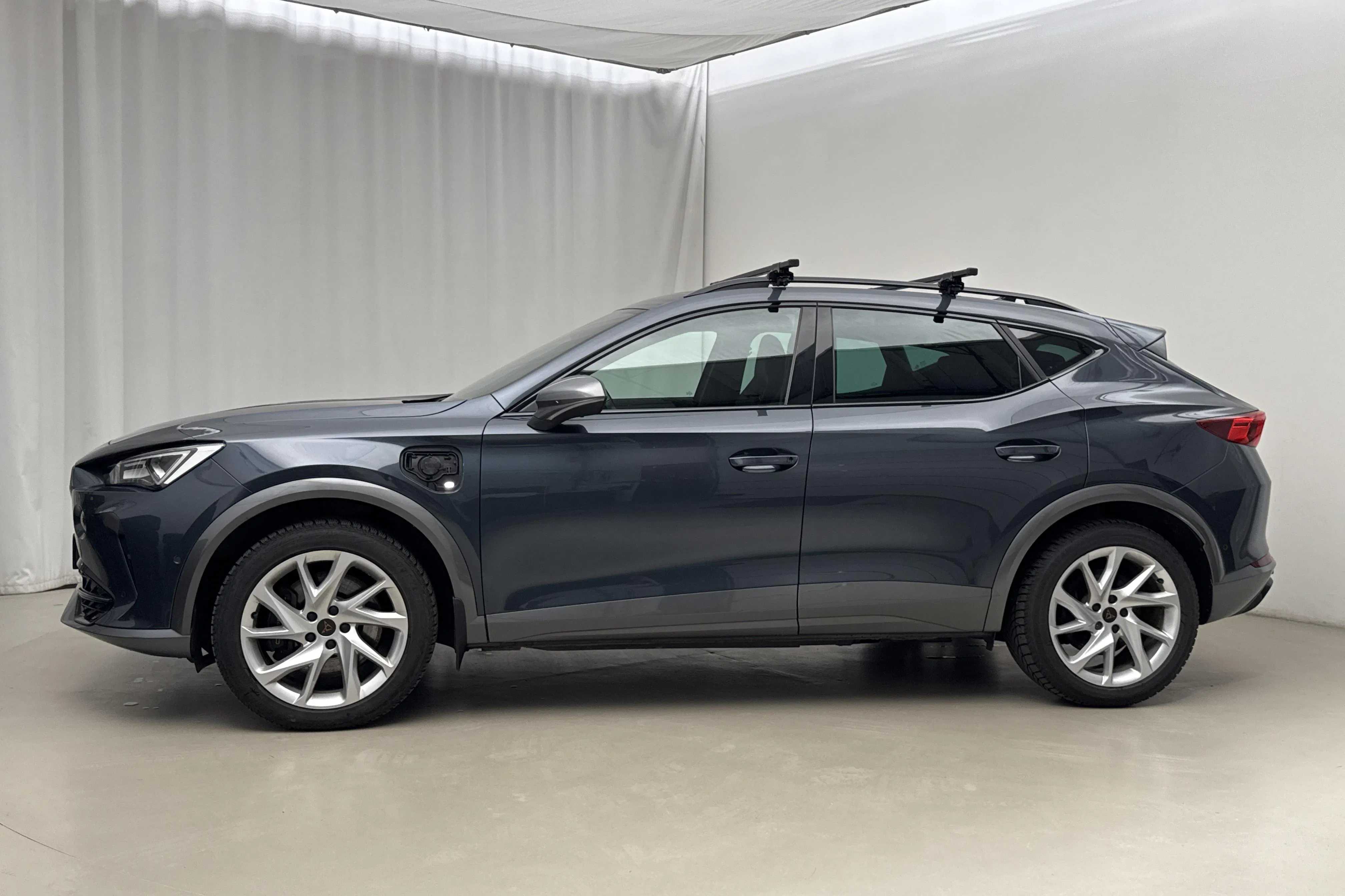 Presentation photo 2 of 22: Cupra Formentor VZ 1.4 e-HYBRID (245hk) - 43 010 km - Automatic - gray - 2023