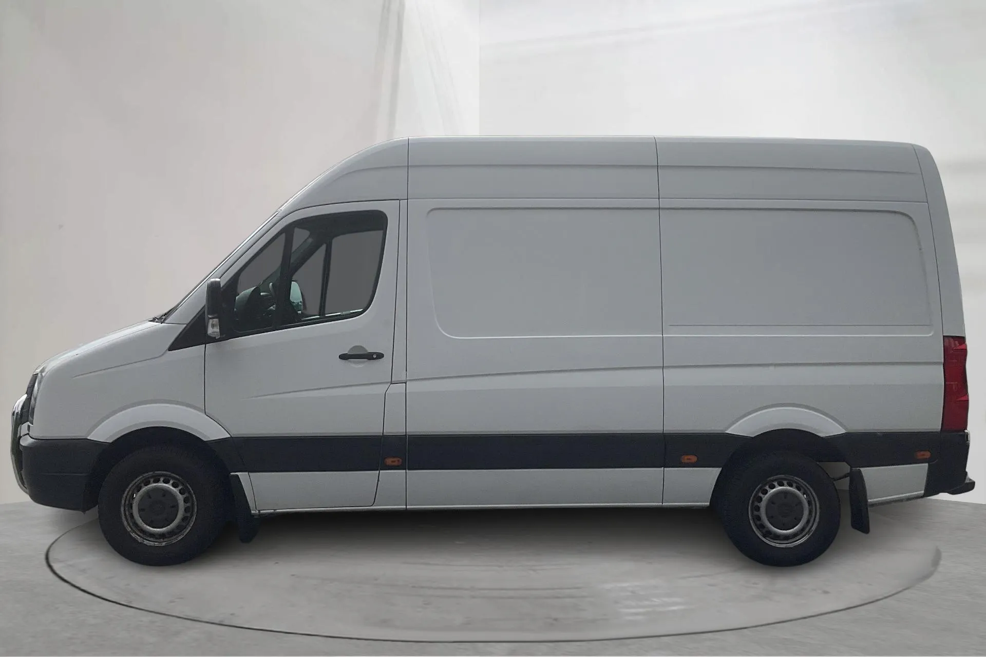 Presentation photo 2 of 12: VW Crafter 35 2.0 TDI Skåp (109hk) - 187 050 km - Manual - white - 2012