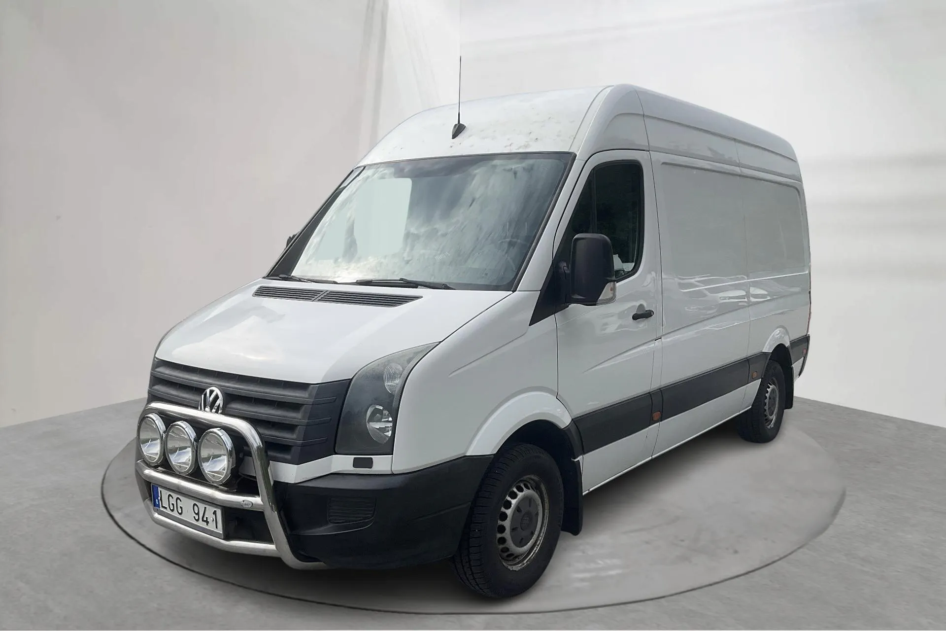 Presentation photo 1 of 12: VW Crafter 35 2.0 TDI Skåp (109hk) - 187 050 km - Manual - white - 2012