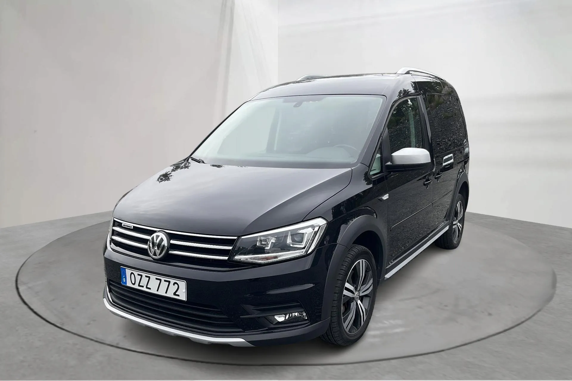 Presentation photo 1 of 11: VW Caddy Life 2.0 TDI 4MOTION (150hk) - 111 280 km - Automatic - black - 2016