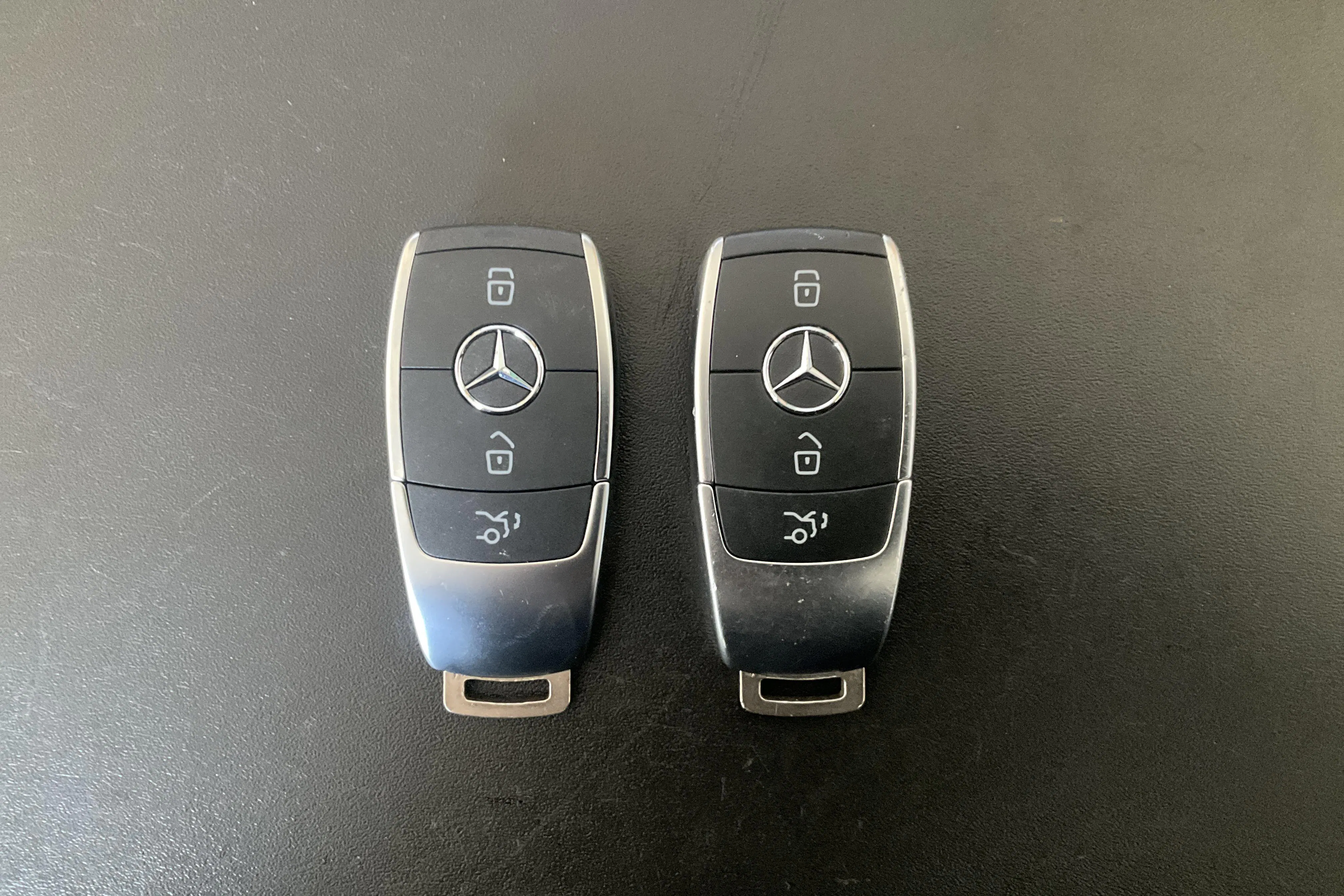Presentationsfoto 18 av 18: Mercedes GLC 220 d 4MATIC X253 (194hk) - 10 125 mil - Automat - silver - 2022