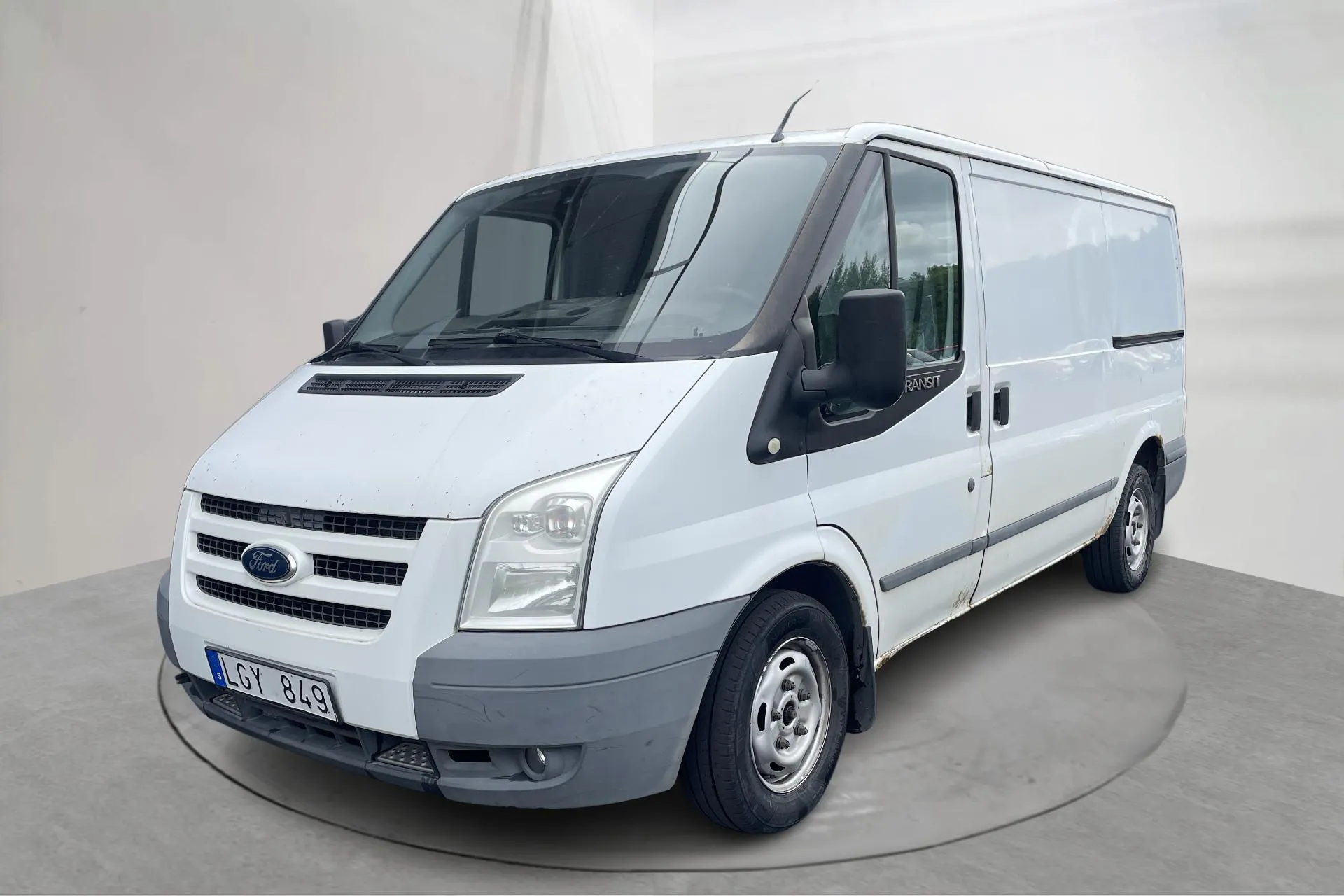 Presentationsfoto 1 av 14: Ford Transit 300 2.2 TDCi Skåp (115hk) - 18 967 mil - Manuell - vit - 2011