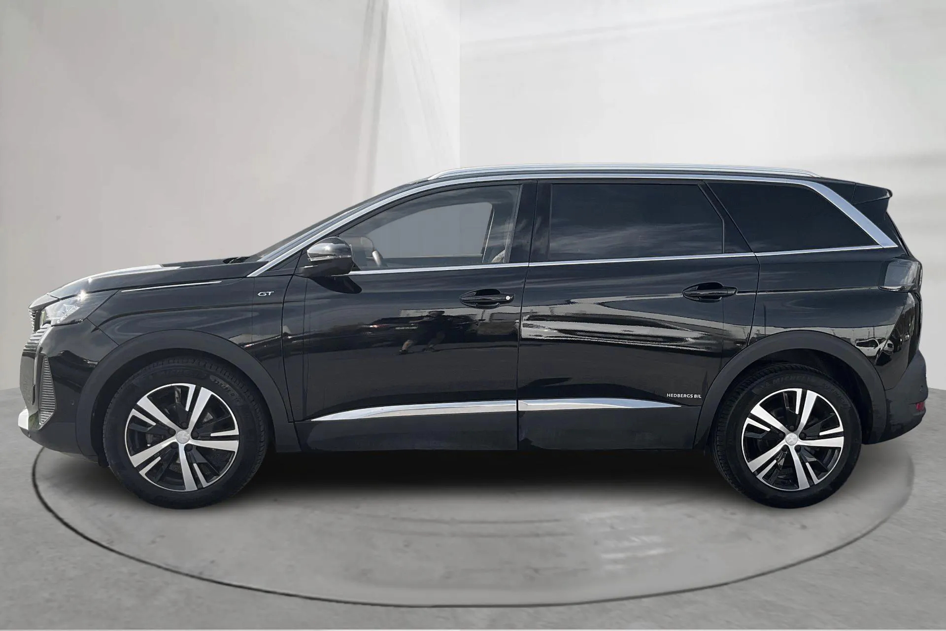 Presentation photo 2 of 16: Peugeot 5008 1.2 PureTech (130hk) - 34 090 km - Automatic - black - 2023