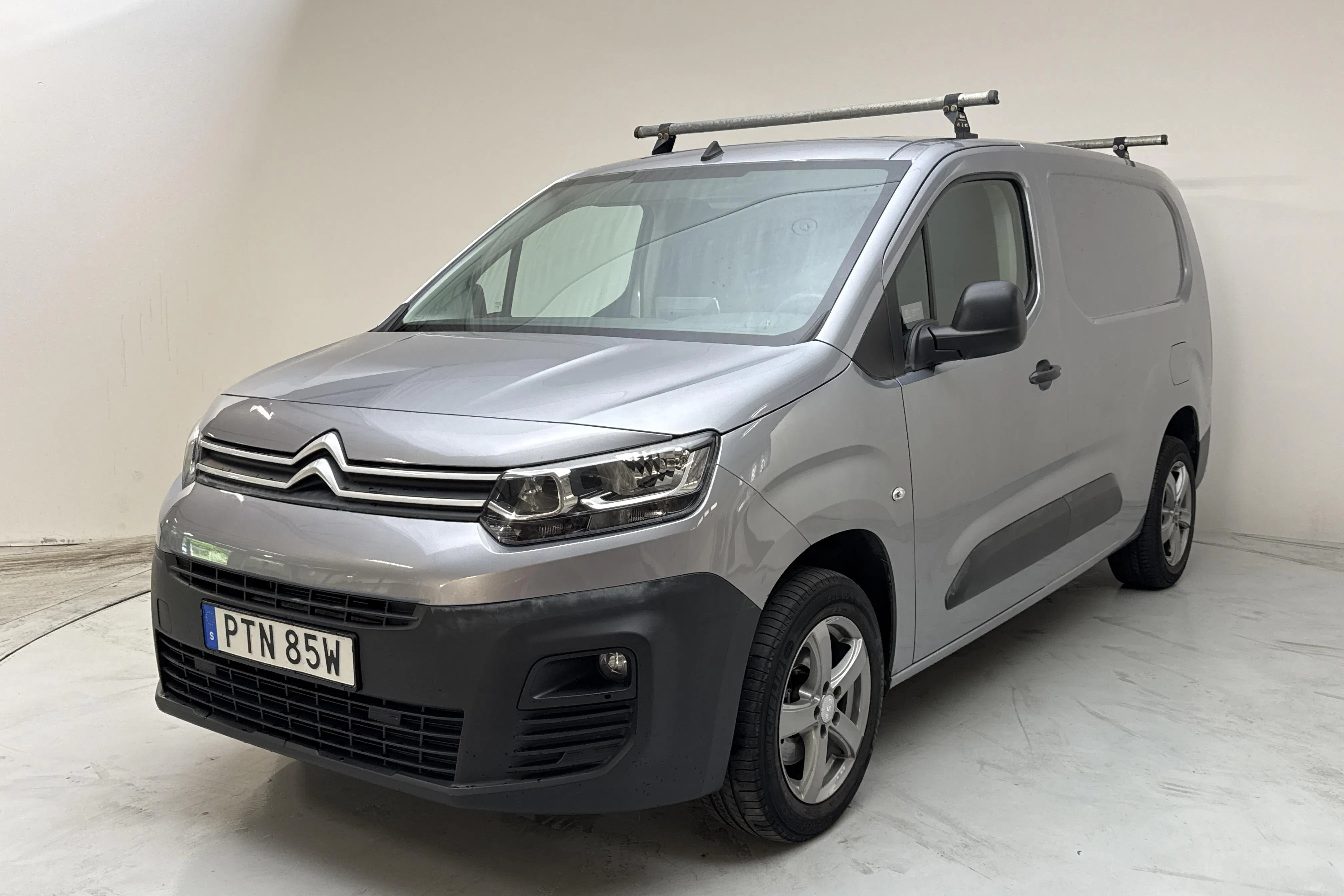 Presentationsfoto 1 av 13: Citroën Berlingo 1.5 BlueHDi Skåp (100hk) - 7 102 mil - Manuell - grå - 2019