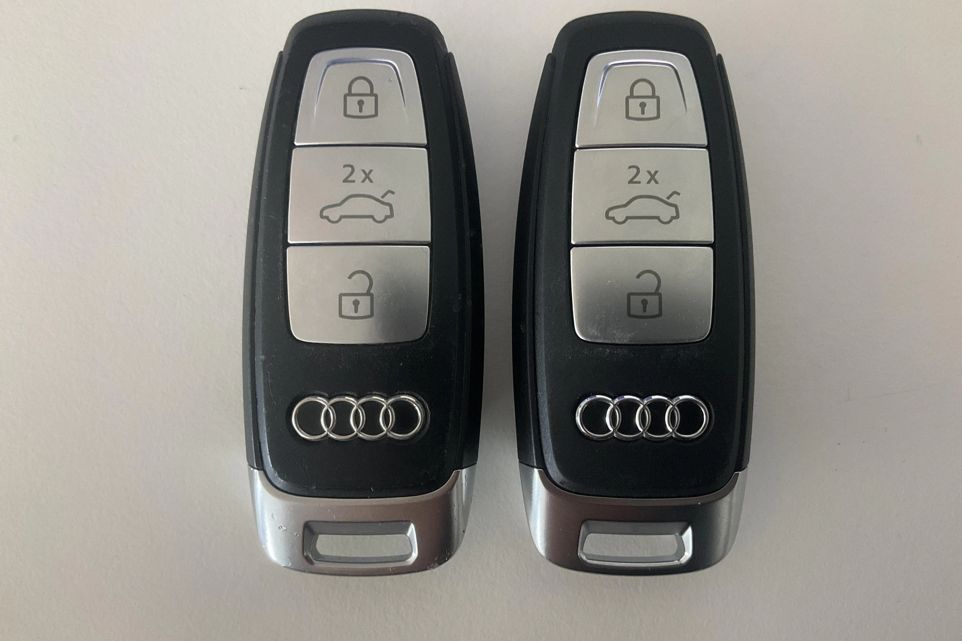 Presentation photo 21 of 21: Audi Q7 60 TFSI e quattro (456hk) - 54 940 km - Automatic - gray - 2023