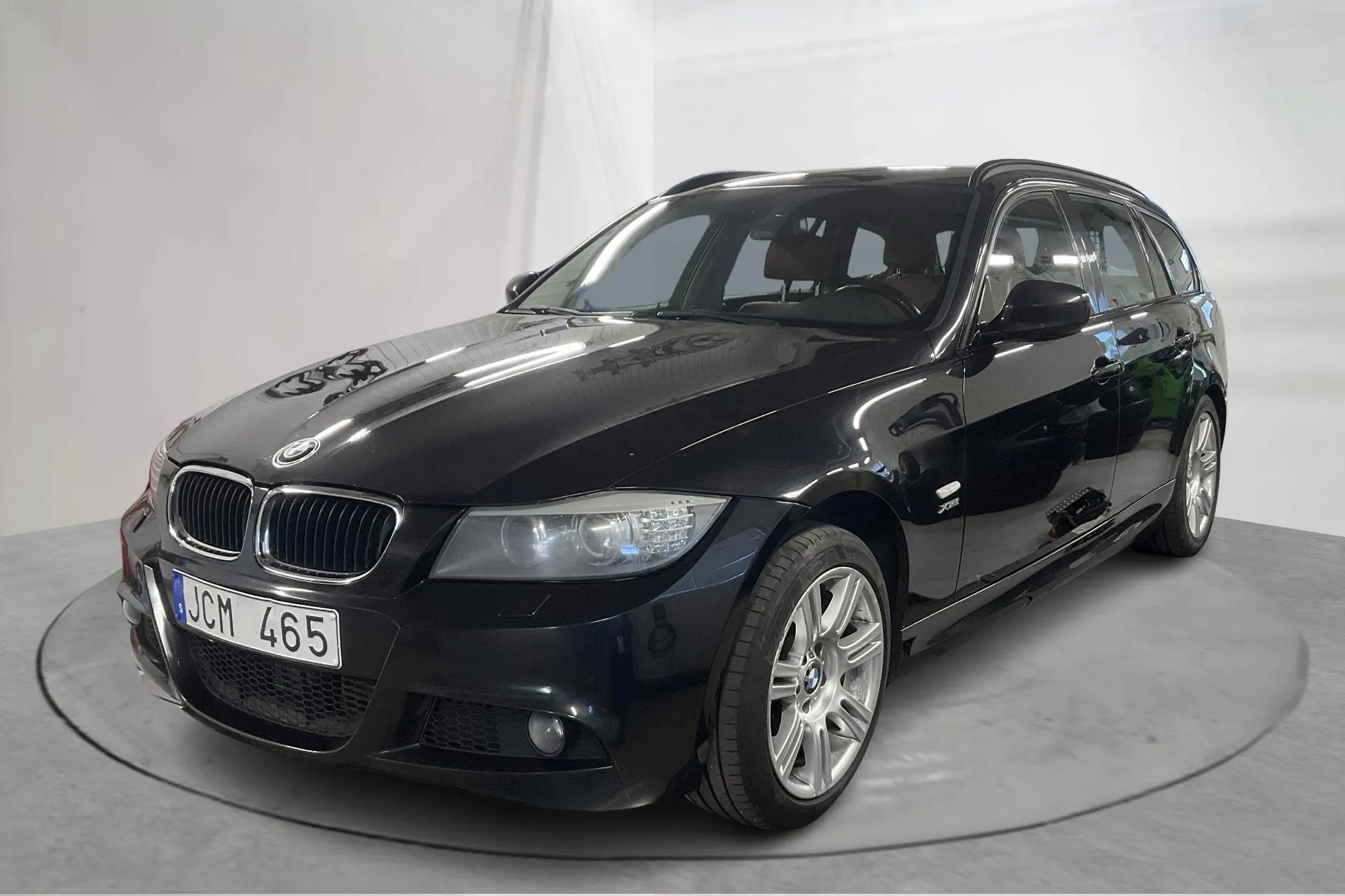 Presentationsfoto 1 av 13: BMW 320d xDrive Touring, E91 (184hk) - 24 334 mil - Automat - svart - 2010
