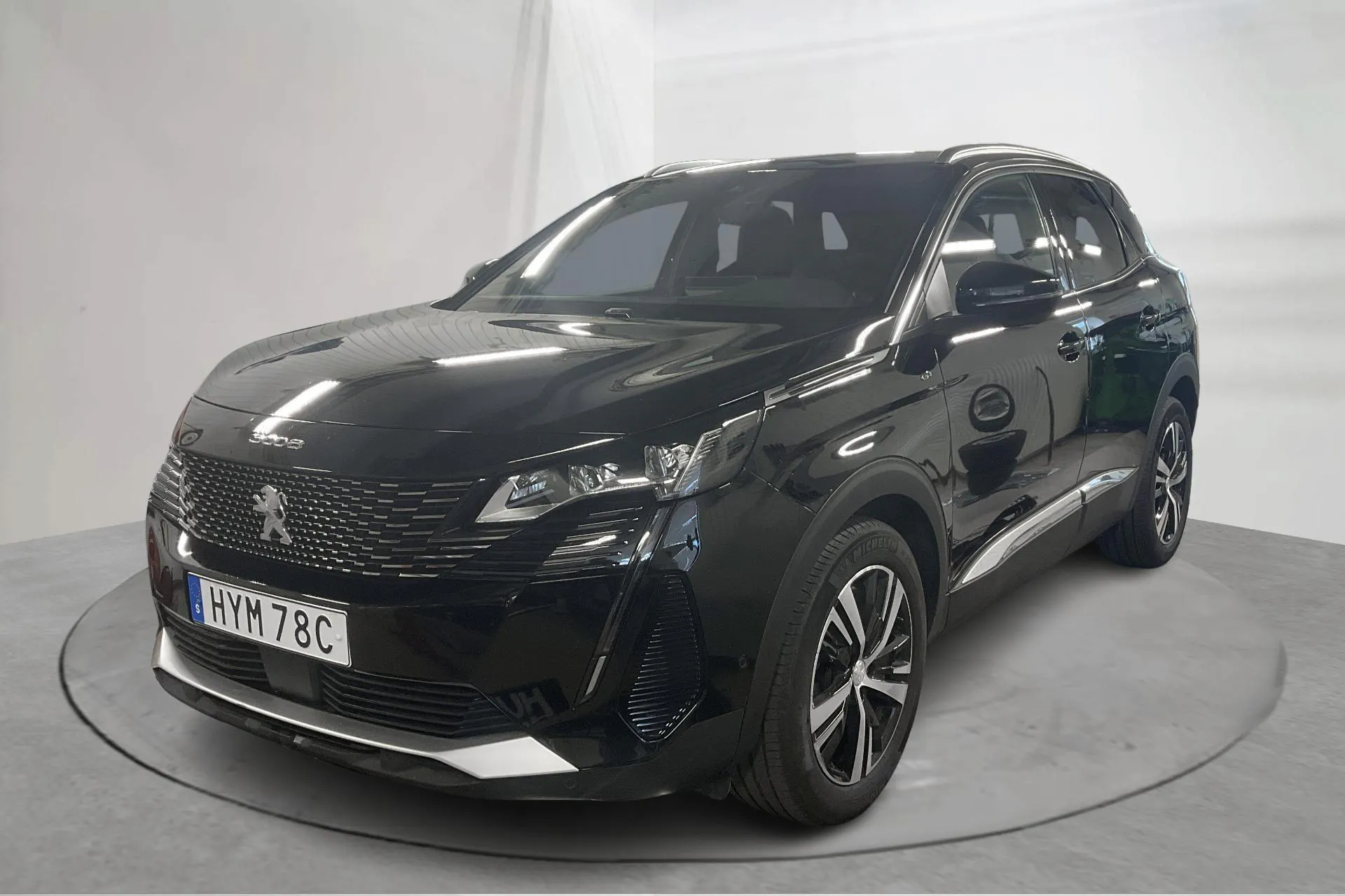 Presentationsfoto 1 av 15: Peugeot 3008 1.2 PureTech (130hk) - 6 162 mil - Automat - svart - 2023