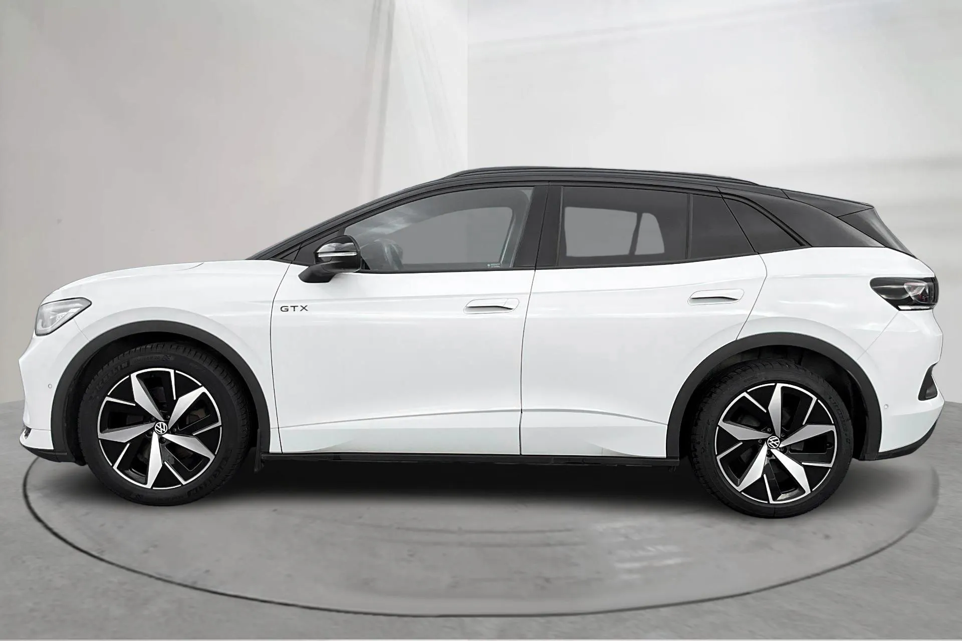 Presentation photo 2 of 21: VW ID.4 GTX 77kWh AWD (299hk) - 140 220 km - Automatic - white - 2023