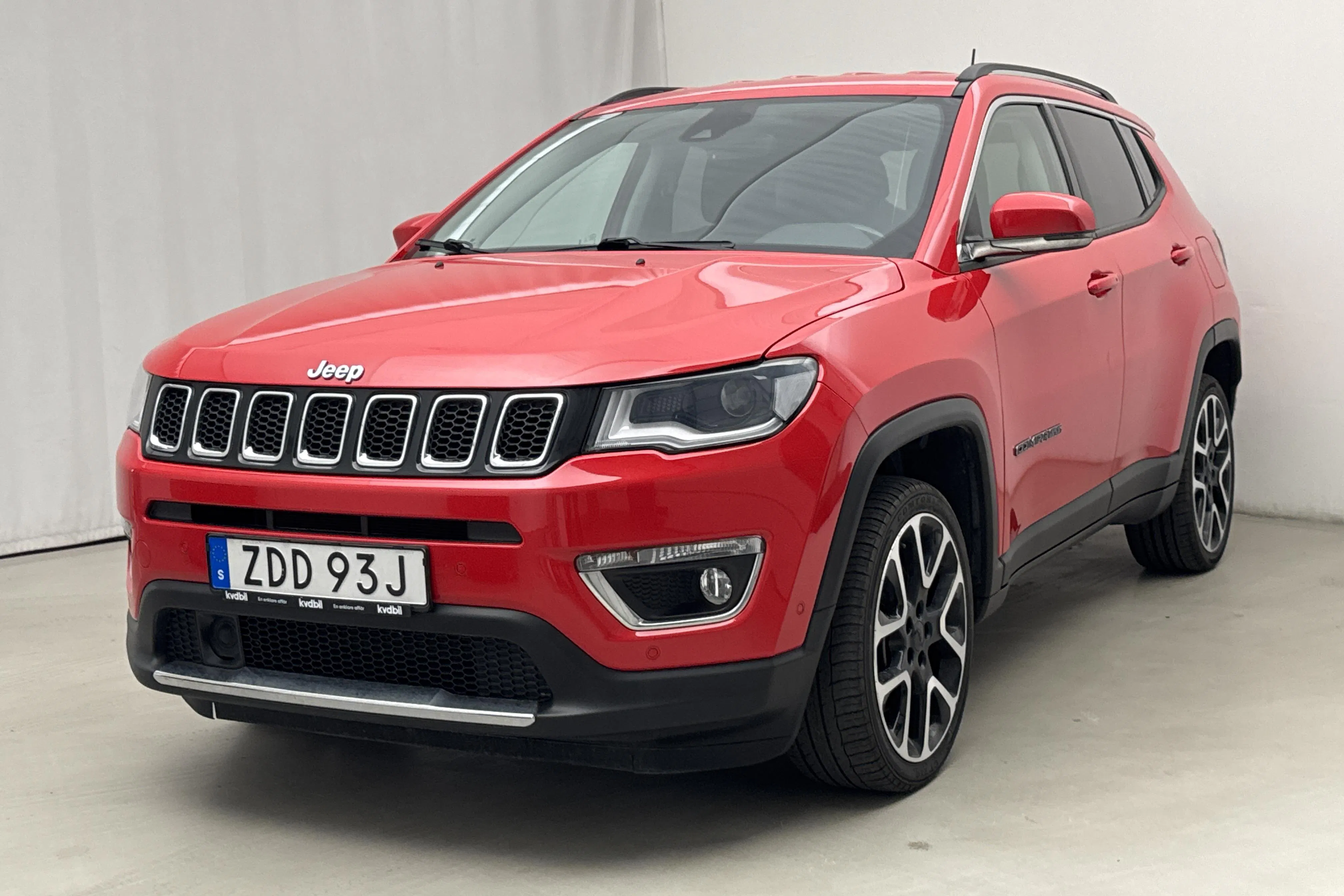 Presentation photo 1 of 17: Jeep Compass 1.3 PHEV 4WD (190hk) - 71 860 km - Automatic - red - 2020