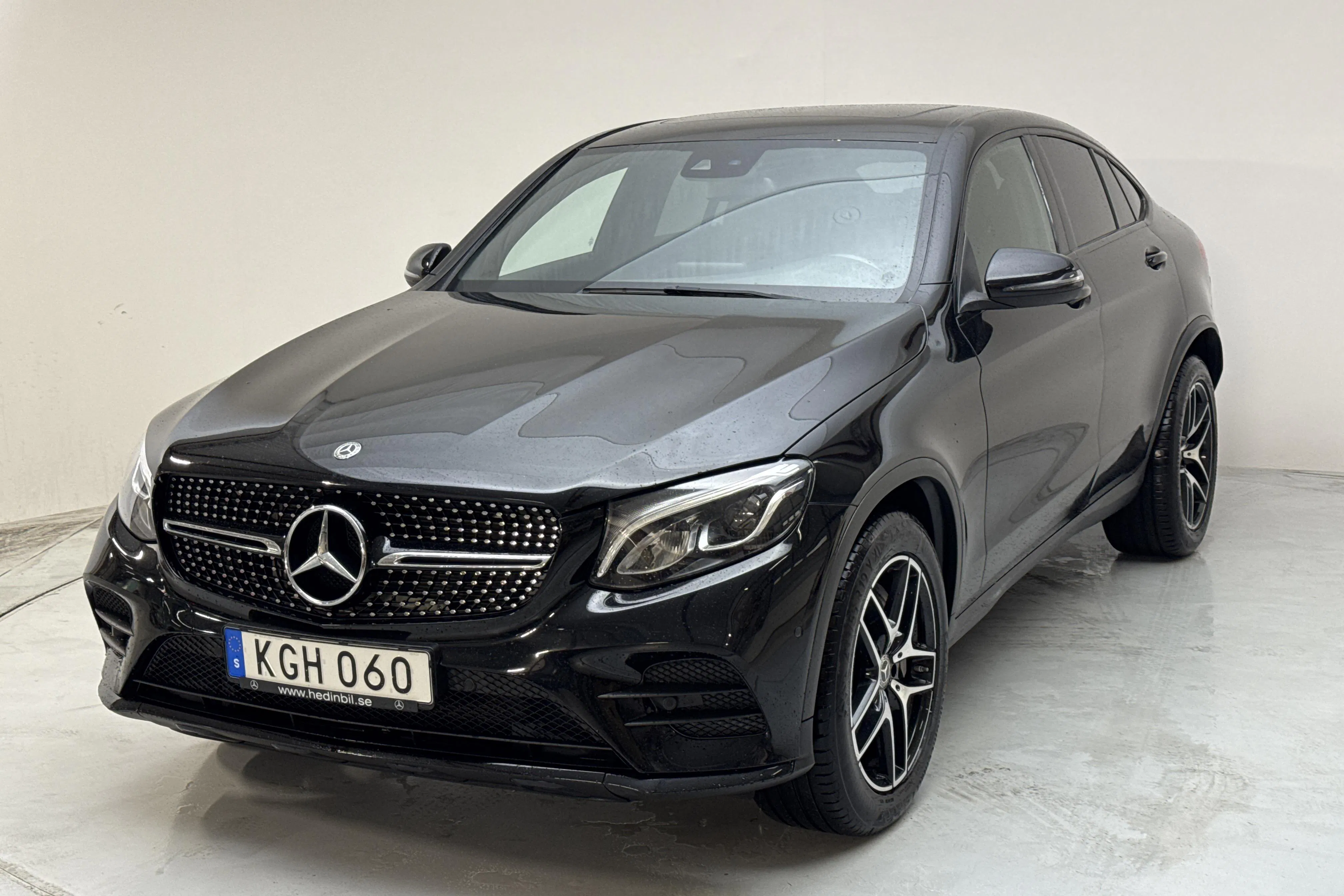 Presentationsfoto 1 av 14: Mercedes GLC 220 d 4MATIC Coupé C253 (170hk) - 13 494 mil - Automat - svart - 2018