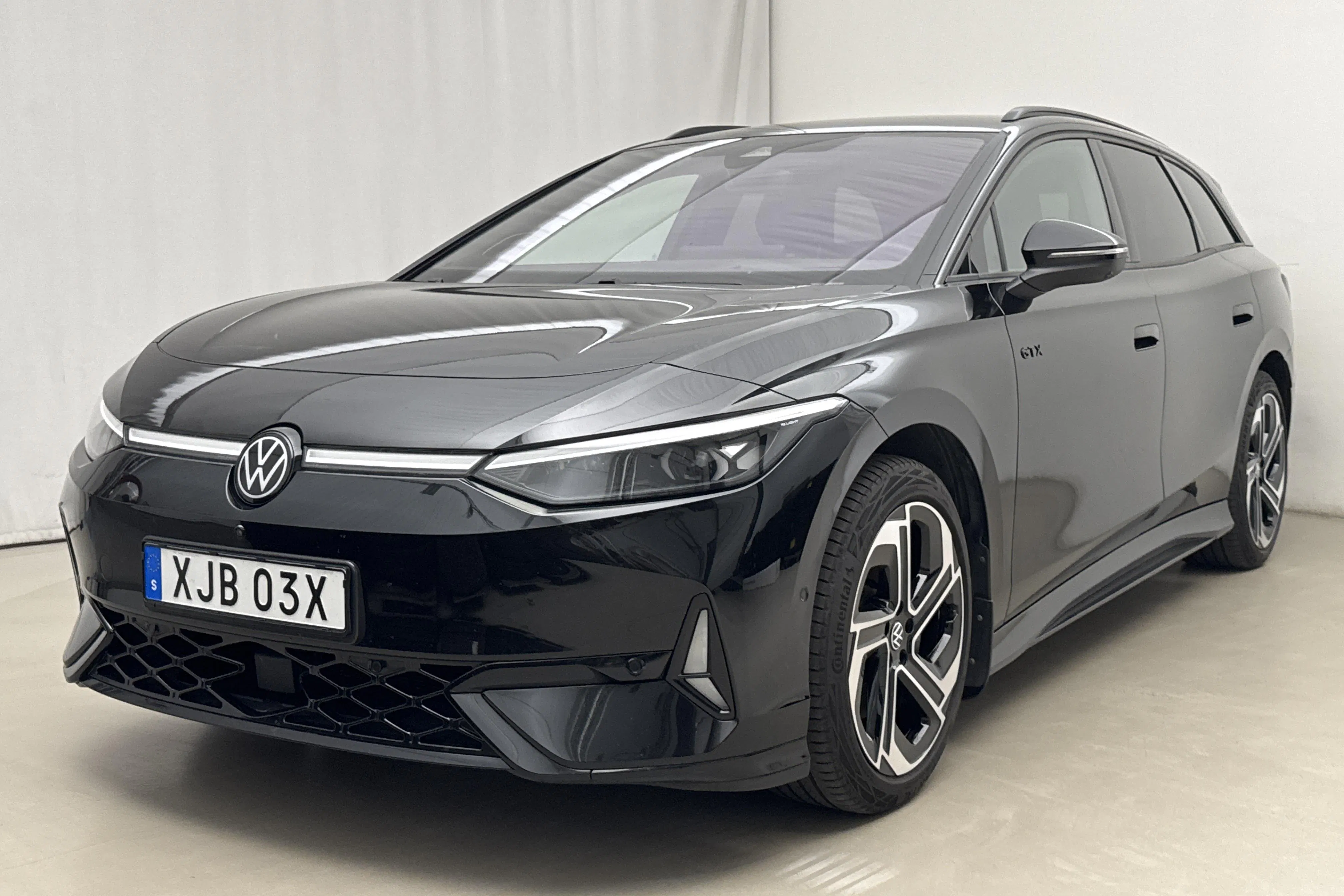 Presentation photo 1 of 27: VW ID.7 GTX Tourer 86kWh (340hk) - 39 910 km - Automatic - black - 2025