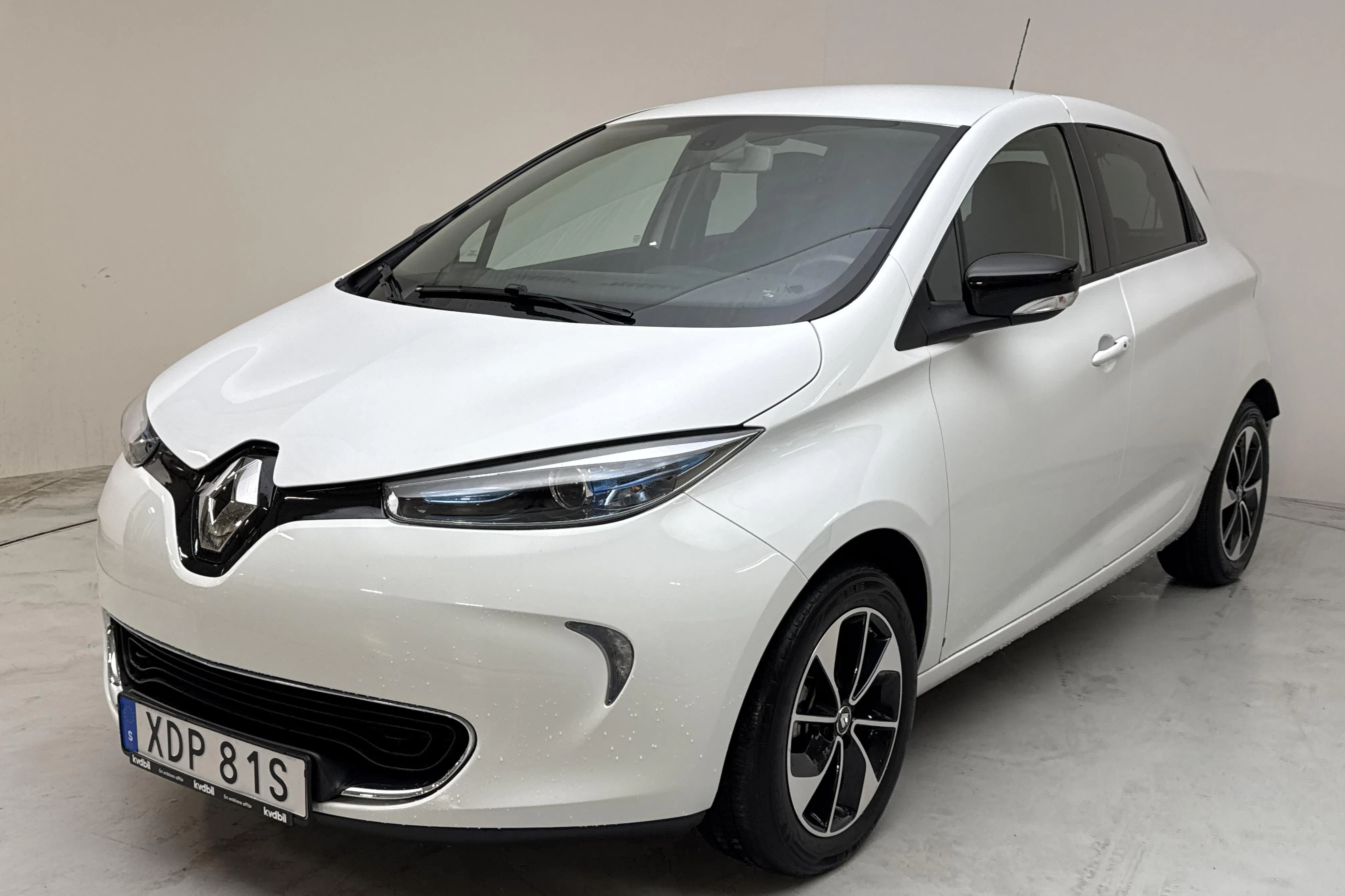 Presentationsfoto 1 av 16: Renault Zoe 41kWh R110 (108hk) - 2 680 mil - Automat - vit - 2019