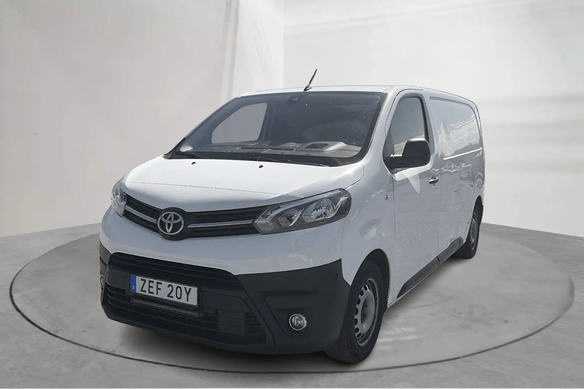 Presentation photo 1 of 13: Toyota PROACE 1.5D (120hk) - 168 280 km - Manual - white - 2021