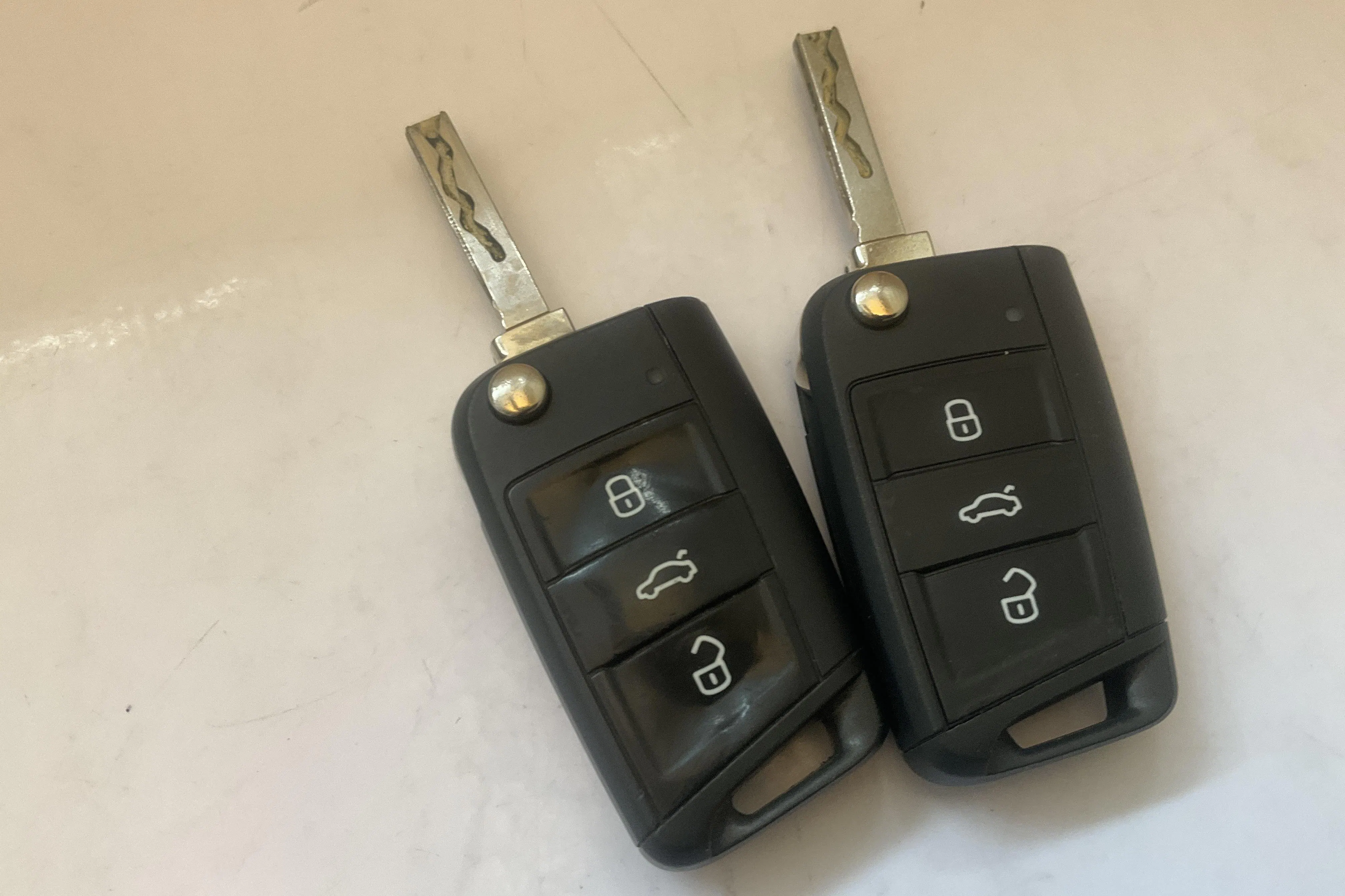 Presentationsfoto 13 av 13: Skoda Karoq 1.0 TSI (115hk) - 17 306 mil - Automat - vit - 2018
