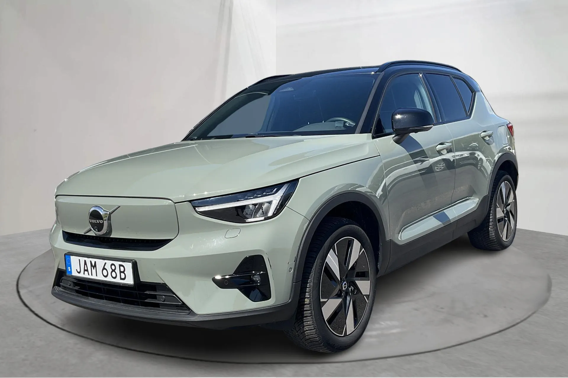 Volvo XC40 Recharge Extended Range (252hk), såld på svensk auktion för 414 900 kr