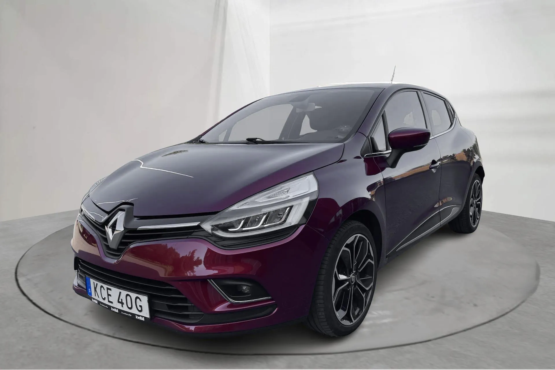 Presentation photo 1 of 16: Renault Clio IV 0.9 TCe 90 5dr (90hk) - 35 720 km - Manual - red - 2019