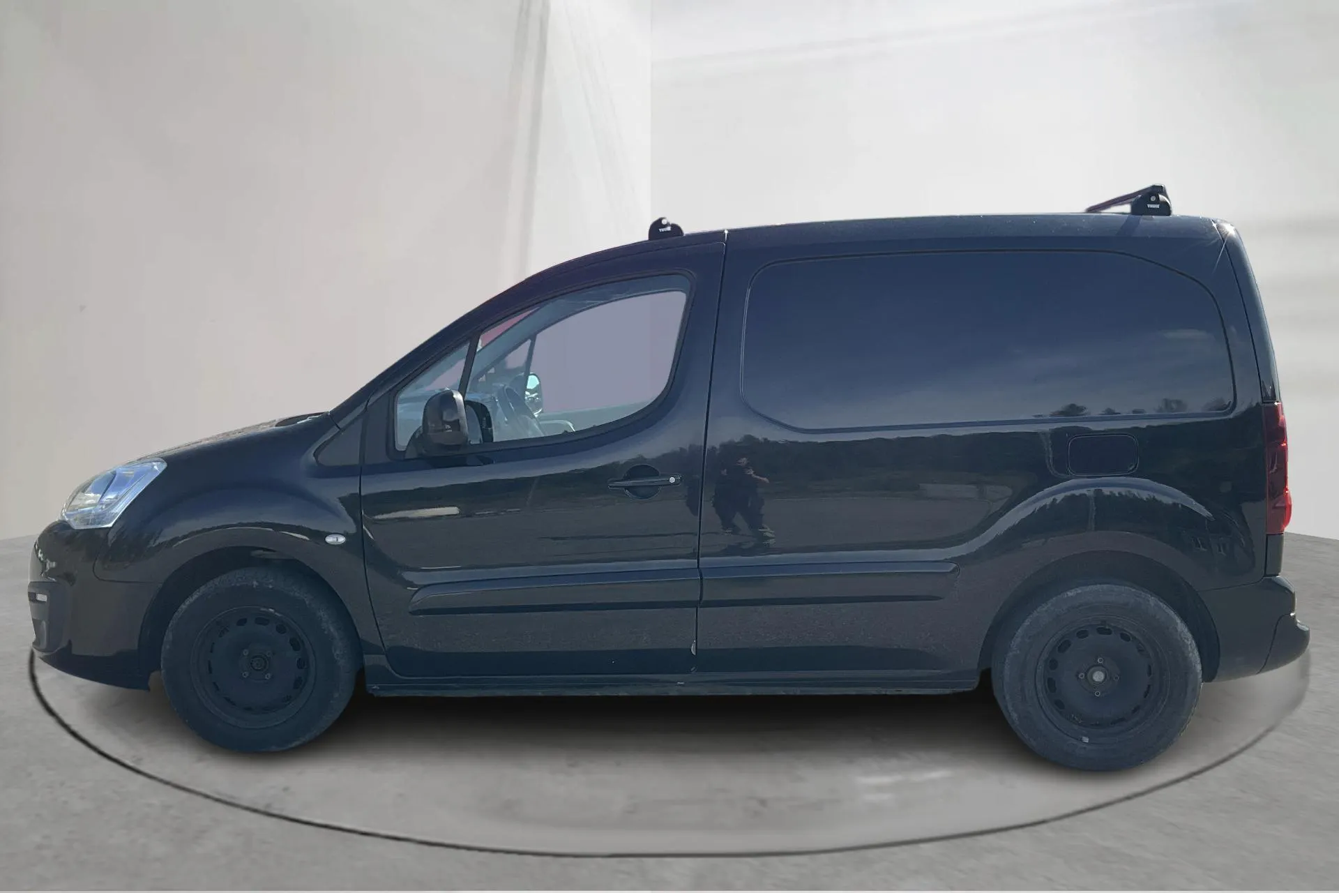 Presentation photo 2 of 11: Peugeot Partner 1.6 BlueHDI Skåp (100hk) - 134 980 km - Automatic - black - 2016