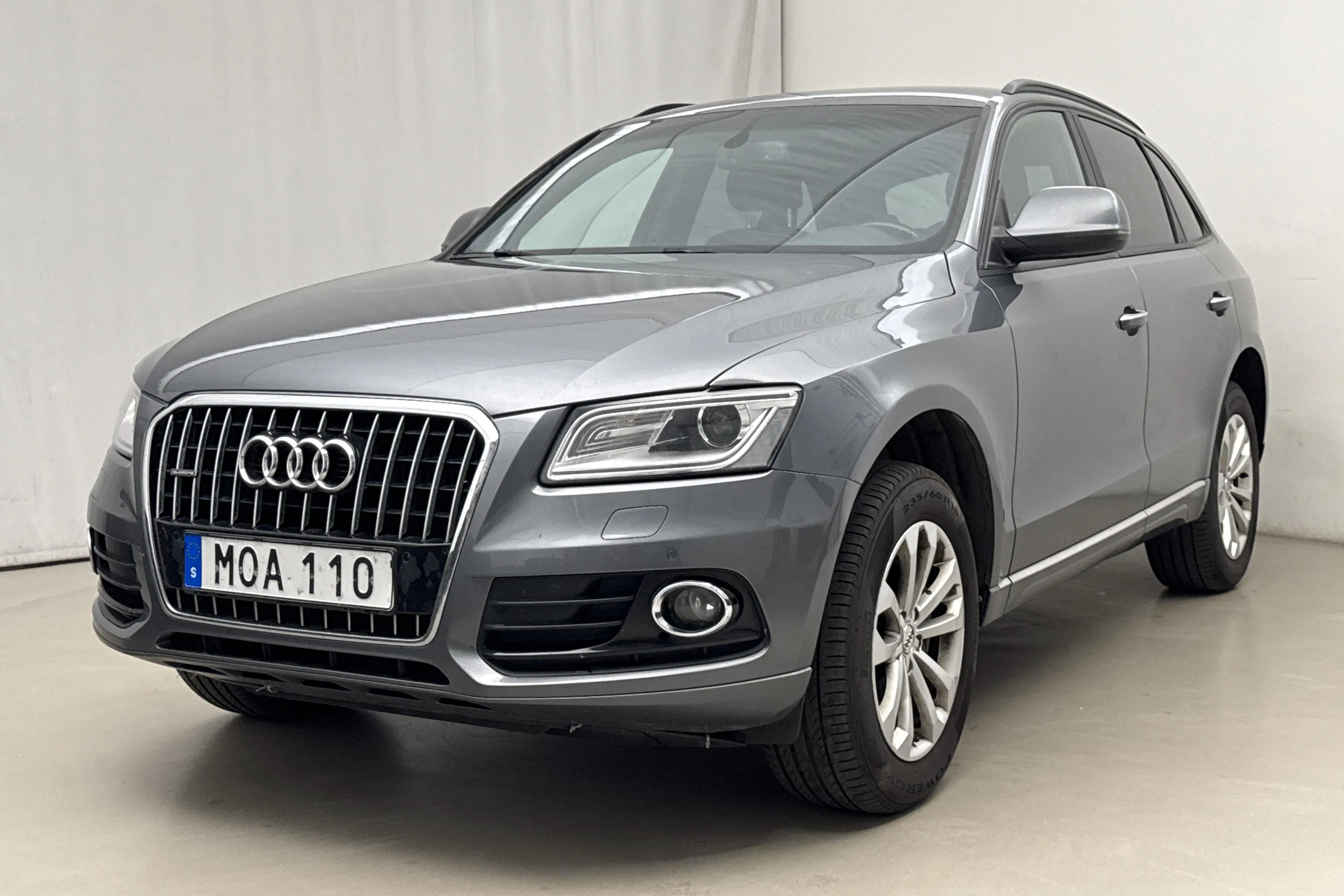 Presentation photo 1 of 14: Audi Q5 2.0 TDI clean diesel quattro (190hk) - 248 440 km - Automatic - gray - 2015