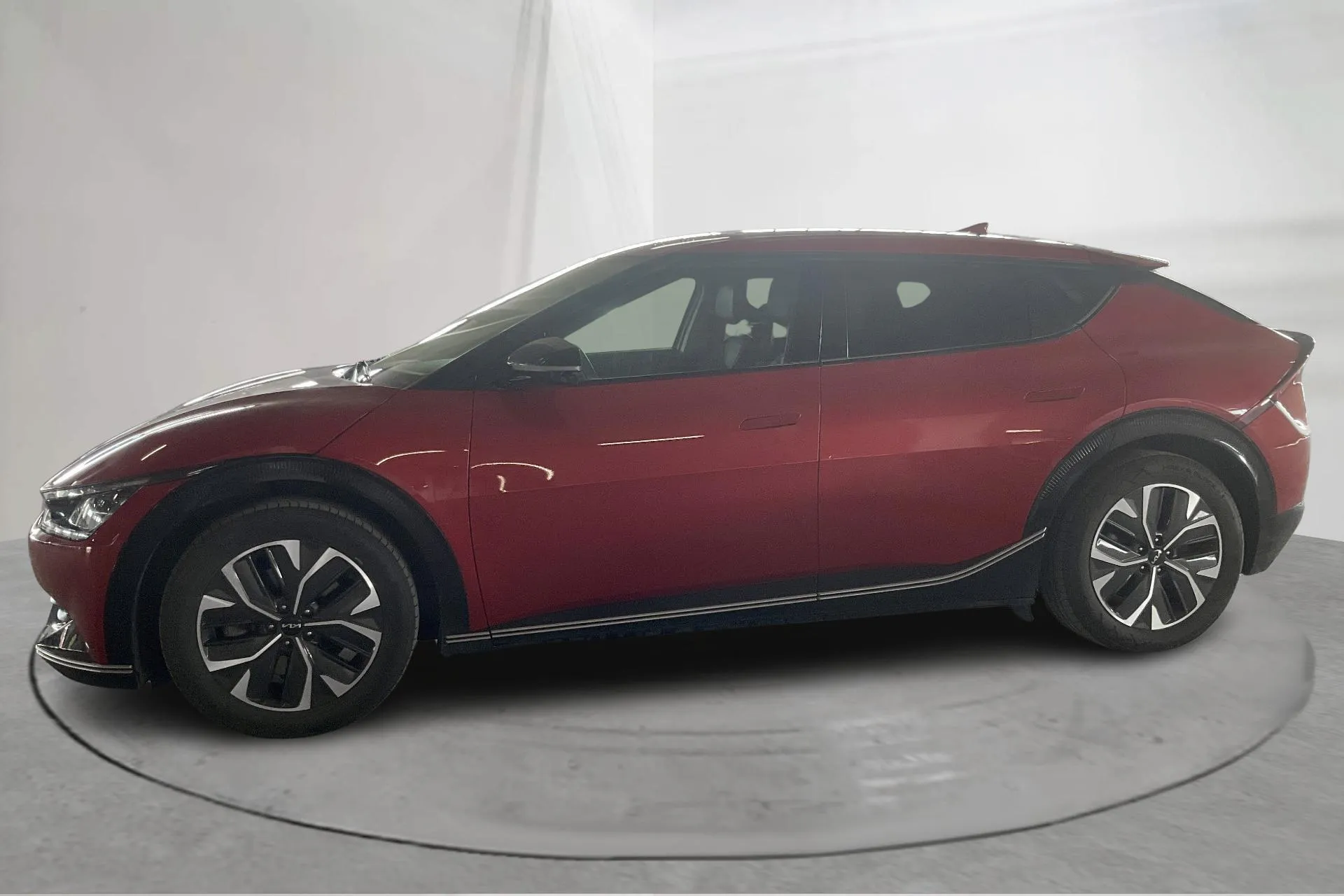 Presentation photo 2 of 19: KIA EV6 AWD (325hk) - 73 410 km - Automatic - red - 2024