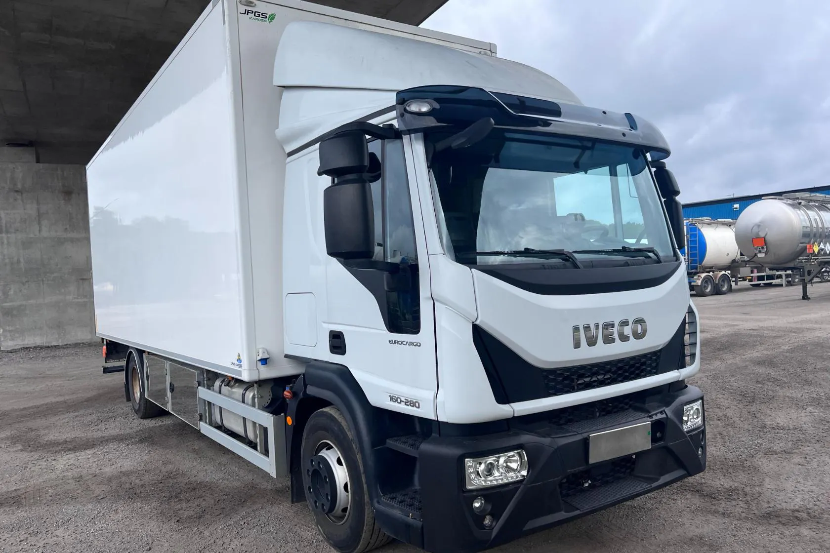 Presentation photo 2 of 99: IVECO EUROCARGO - 22 082 km - Automatic - white - 2020