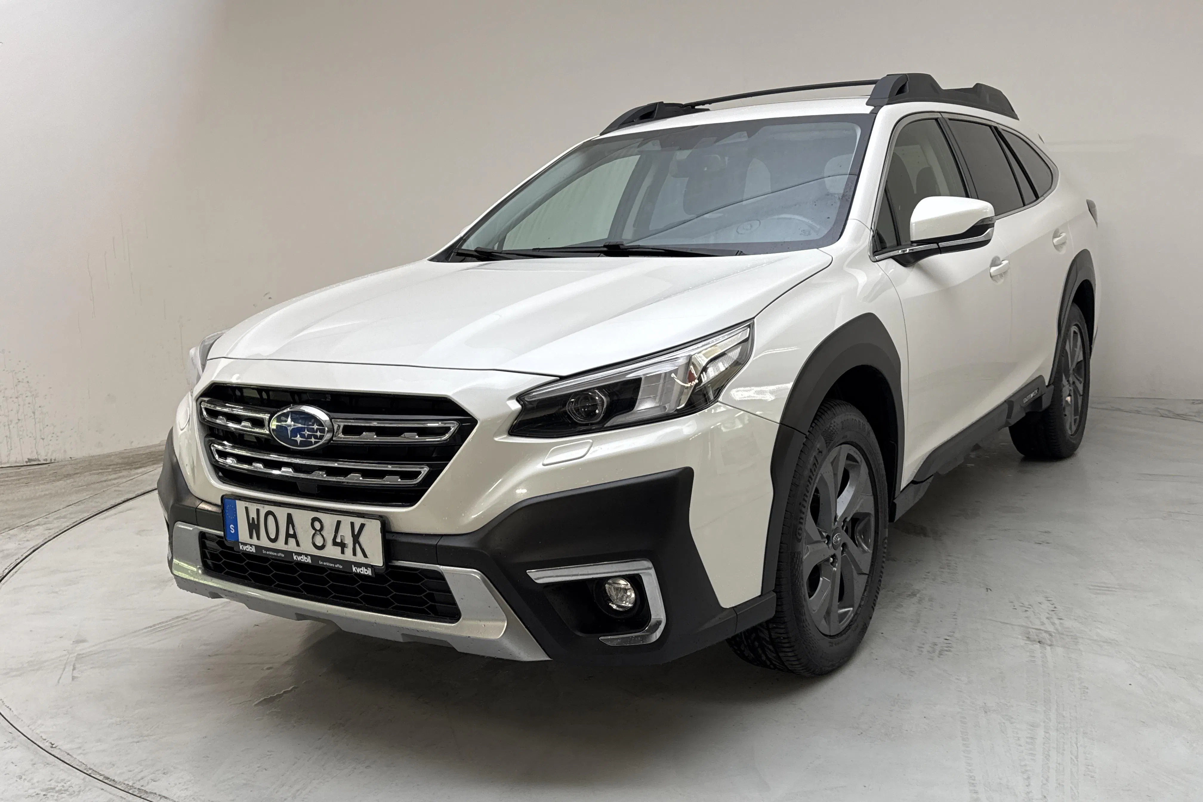 Presentationsfoto 1 av 14: Subaru Outback 2.5i XFuel 4WD (169hk) - 15 569 mil - Automat - vit - 2022