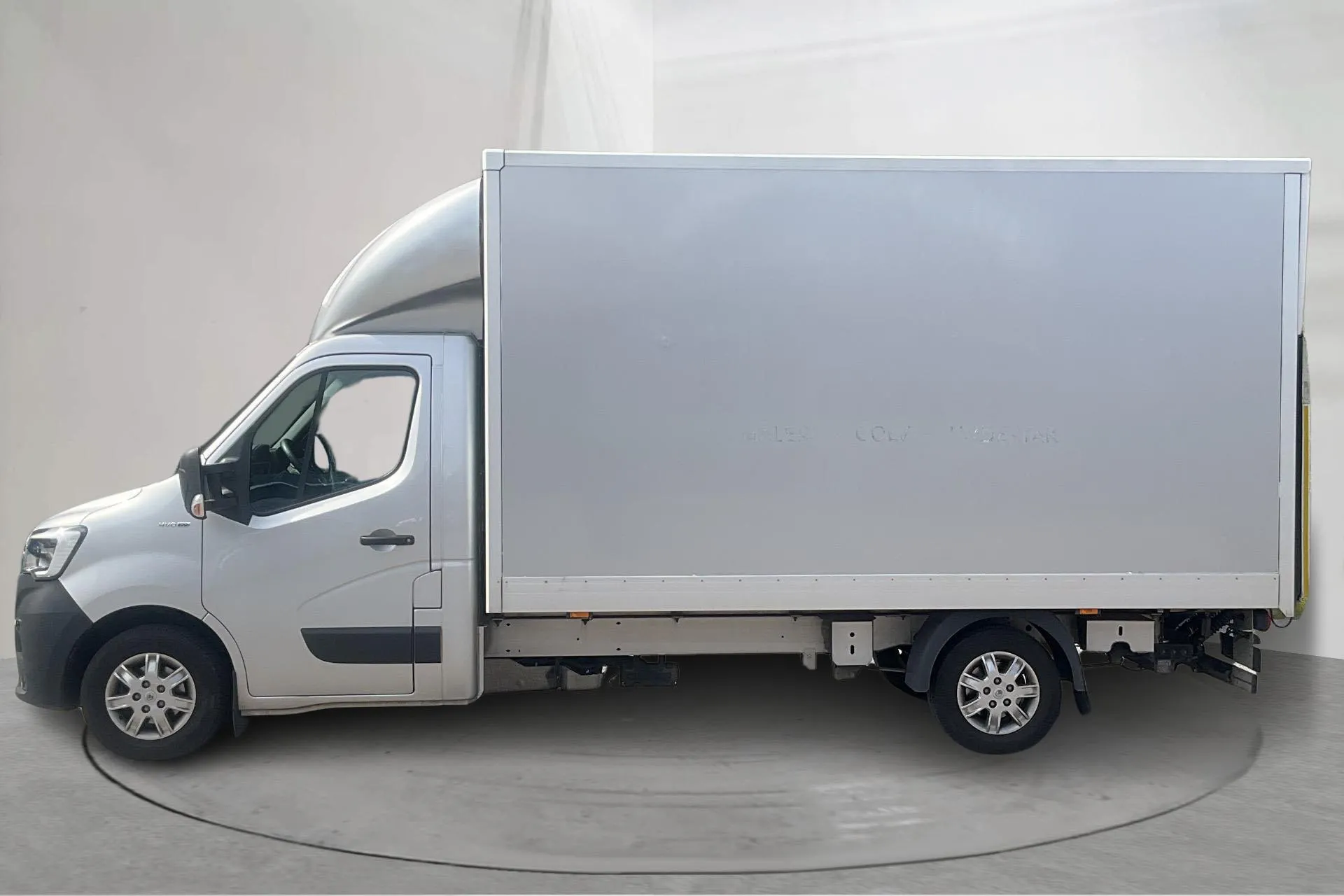 Presentationsfoto 2 av 13: Renault Master 2.3 dCi Volymskåp 2WD (180hk) - 14 017 mil - Automat - 2020