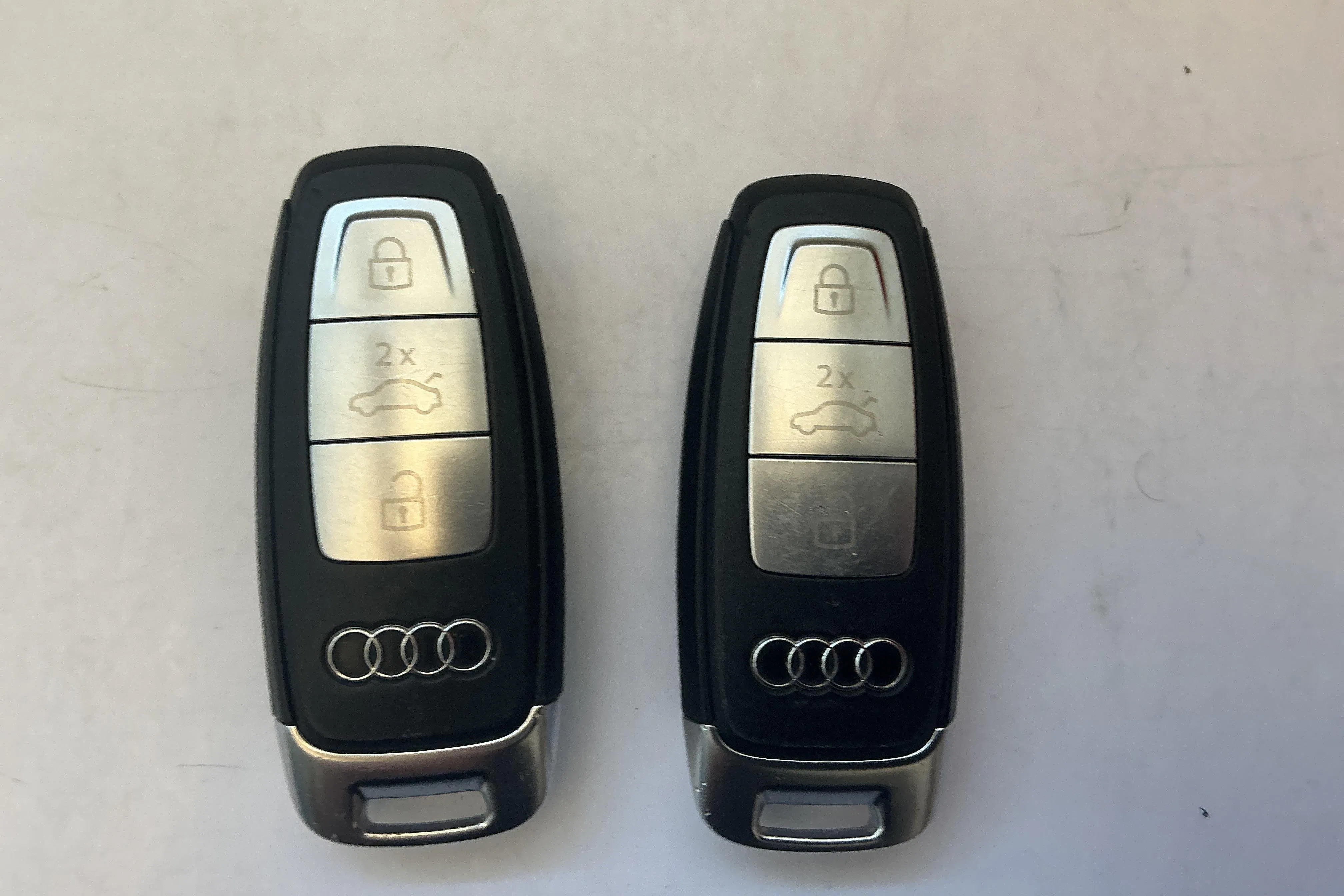 Presentation photo 16 of 16: Audi Q4 40 e-tron 77kWh (204hk) - 7 889 Scandinavian mile - Automatic - gray - 2023