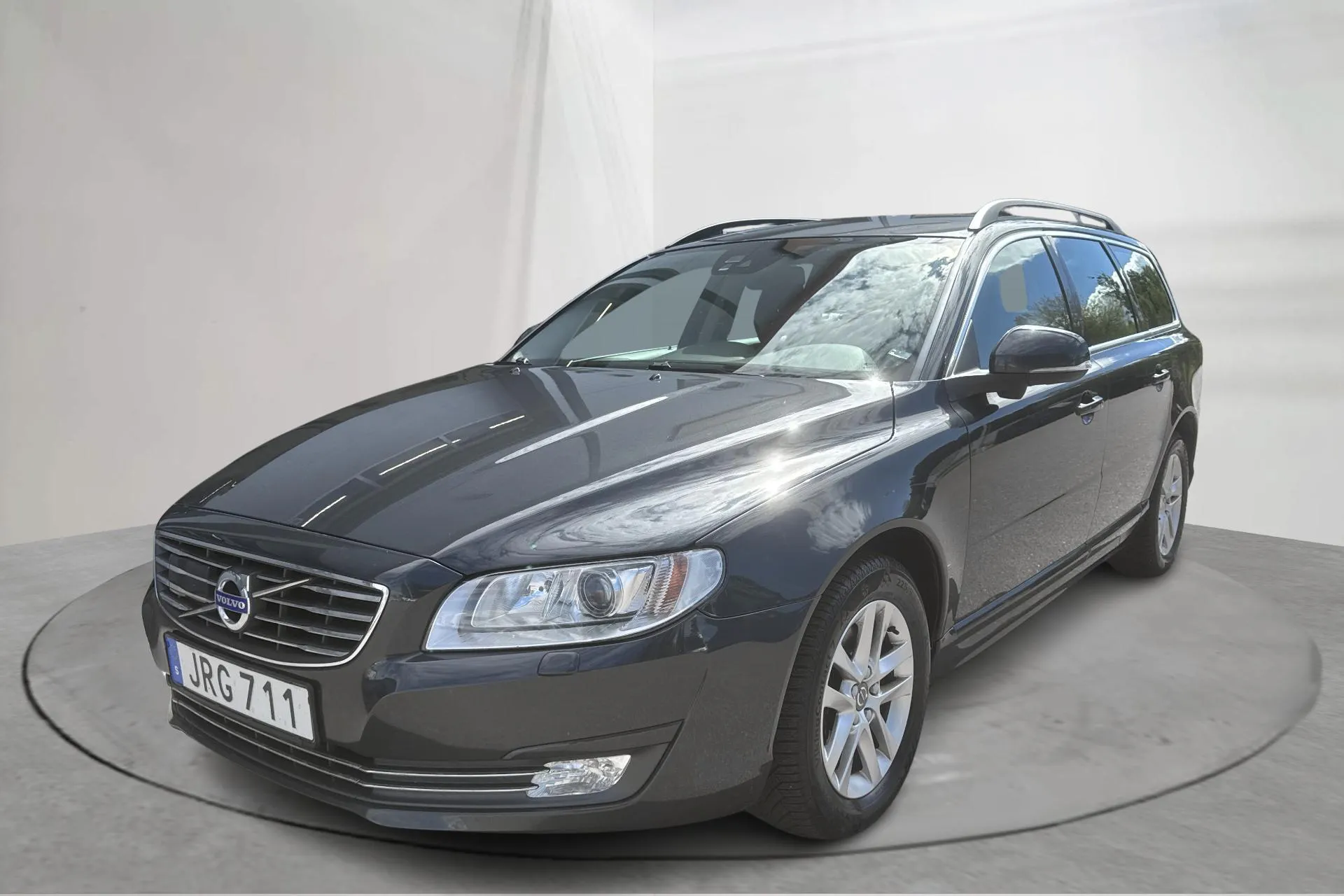 Presentation photo 1 of 16: Volvo V70 II D4 (181hk) - 181 310 km - Automatic - gray - 2015