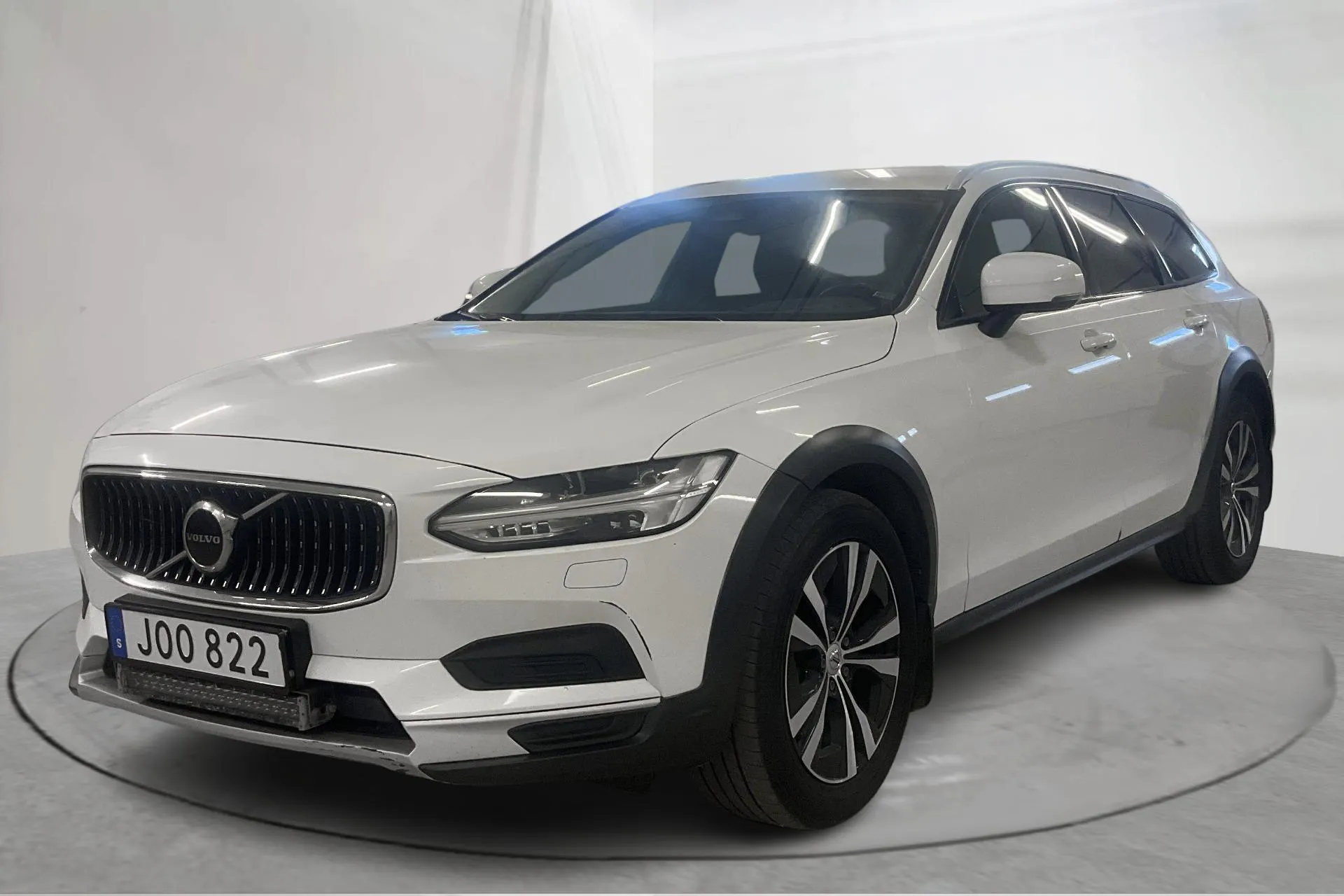 Presentation photo 1 of 24: Volvo V90 B4 Cross Country AWD Mildhybrid, Diesel (197hk) - 366 900 km - Automatic - white - 2022
