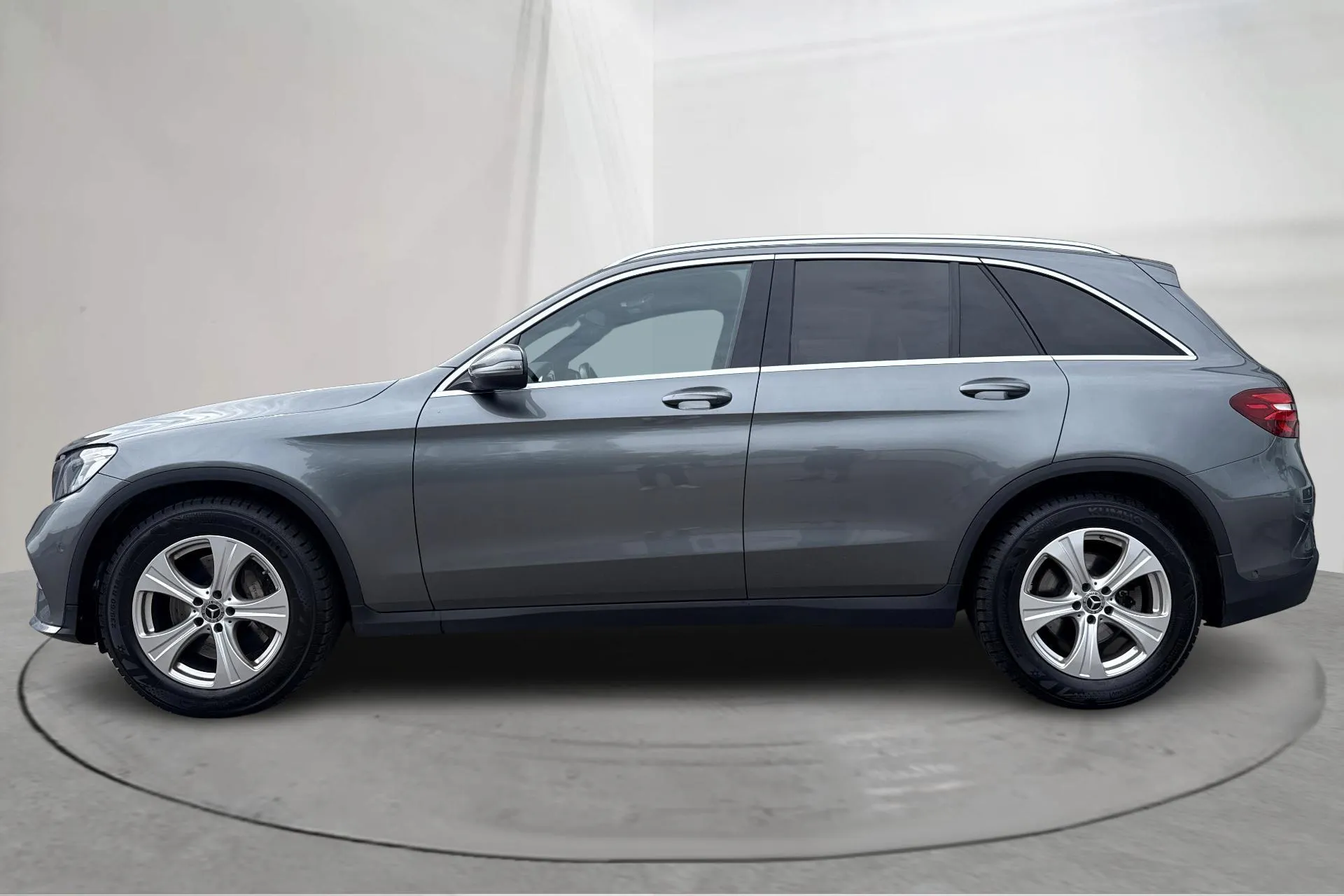 Presentation photo 2 of 18: Mercedes GLC 220 d 4MATIC X253 (170hk) - 180 580 km - Automatic - gray - 2018
