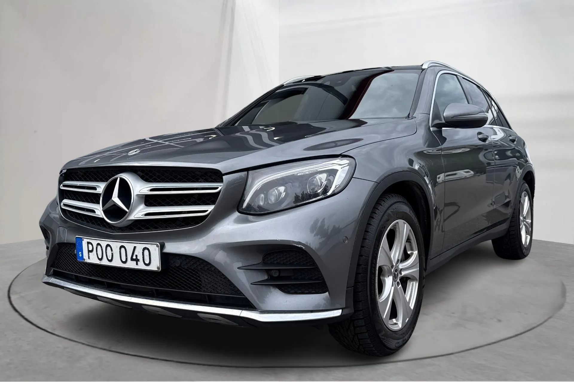 Presentation photo 1 of 18: Mercedes GLC 220 d 4MATIC X253 (170hk) - 180 580 km - Automatic - gray - 2018