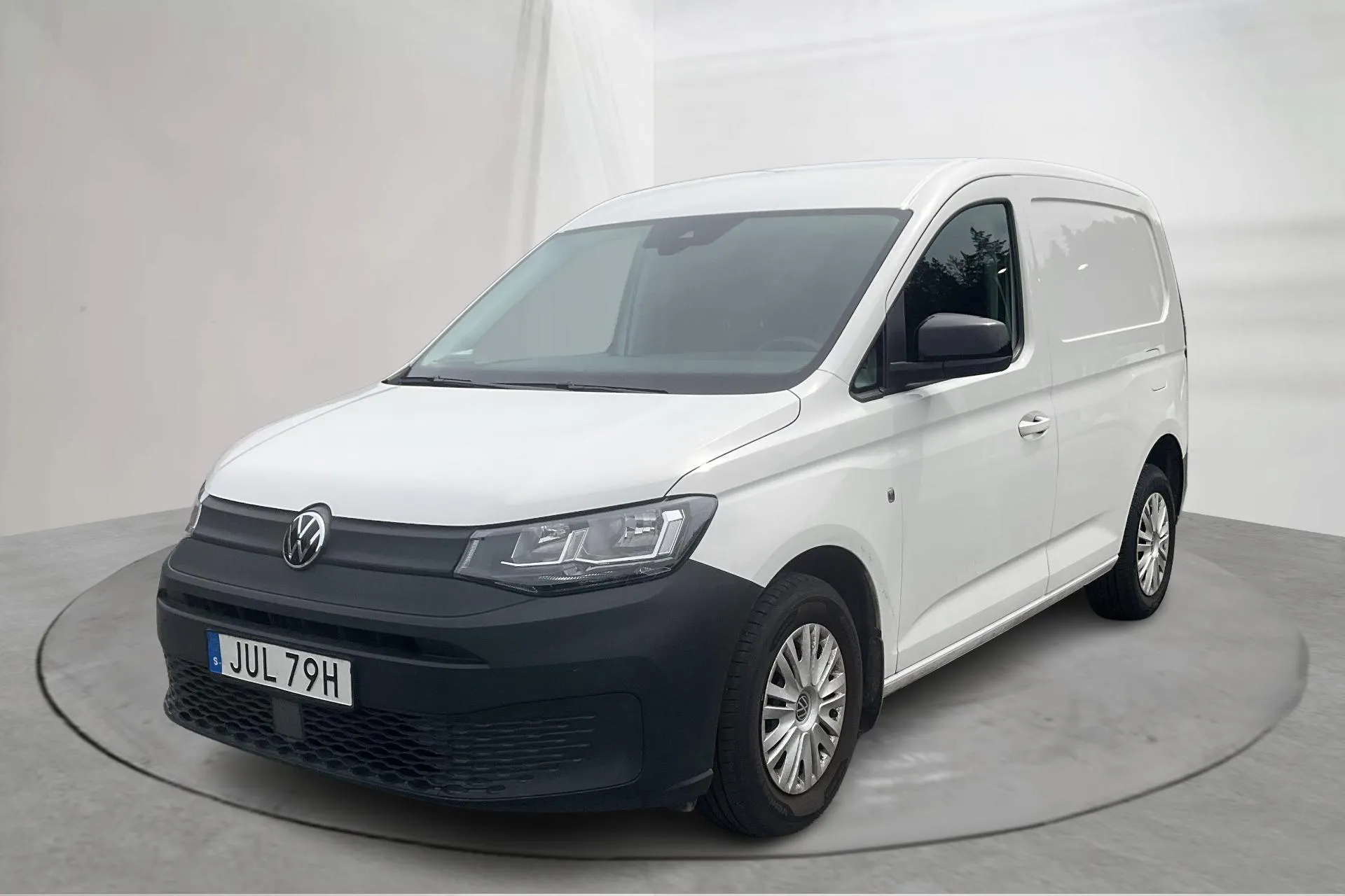 Presentationsfoto 1 av 15: VW Caddy Cargo 2.0 TDI Skåp (75hk) - 4 068 mil - Manuell - vit - 2023