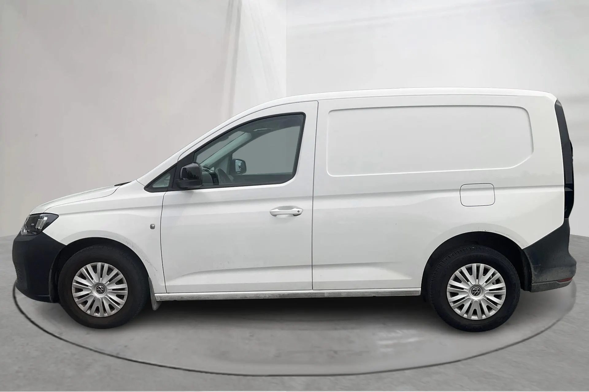 Presentationsfoto 2 av 15: VW Caddy Cargo 2.0 TDI Skåp (75hk) - 4 068 mil - Manuell - vit - 2023