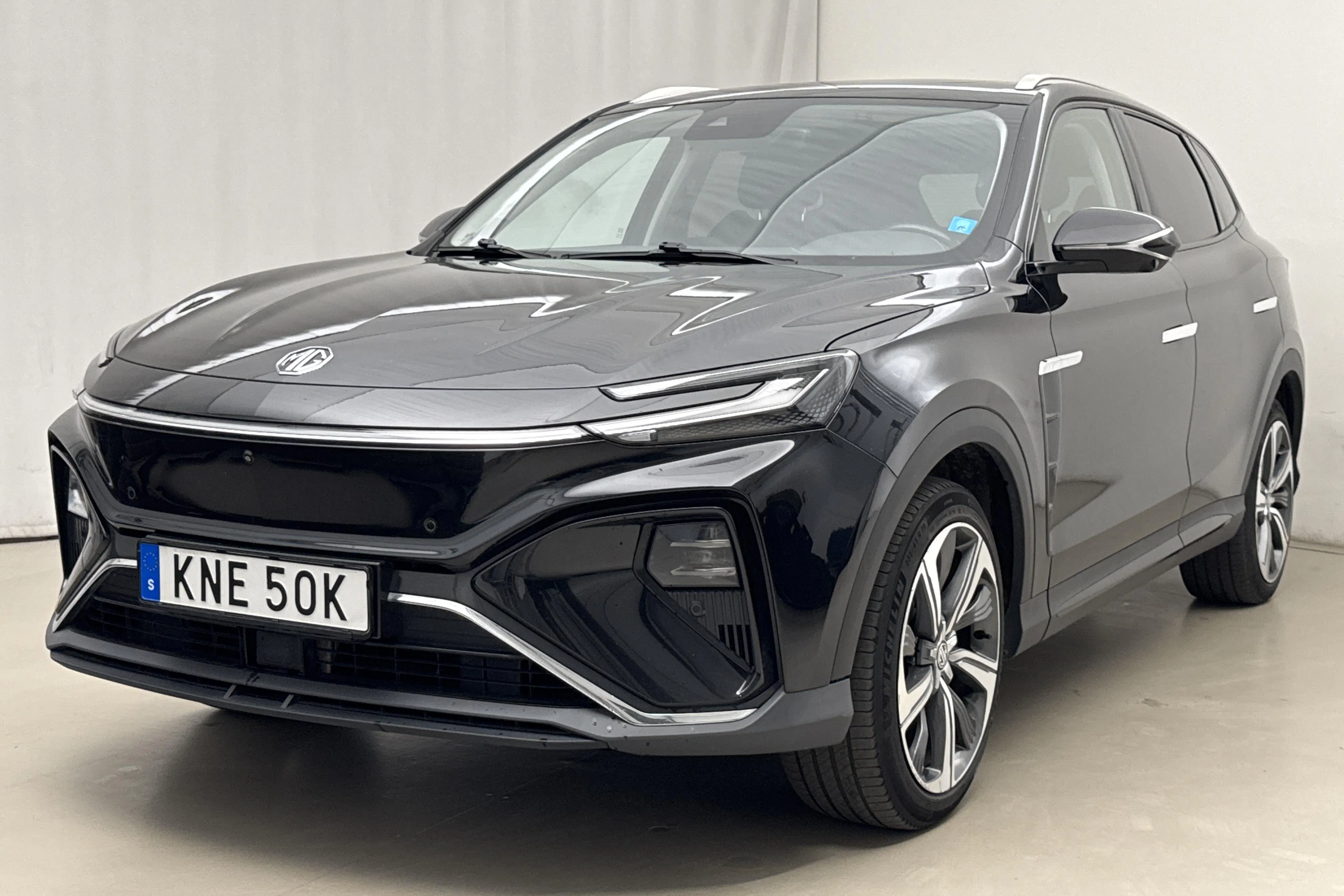 Presentationsfoto 1 av 23: MG Marvel R AWD (288hk) - 13 045 mil - Automat - svart - 2022
