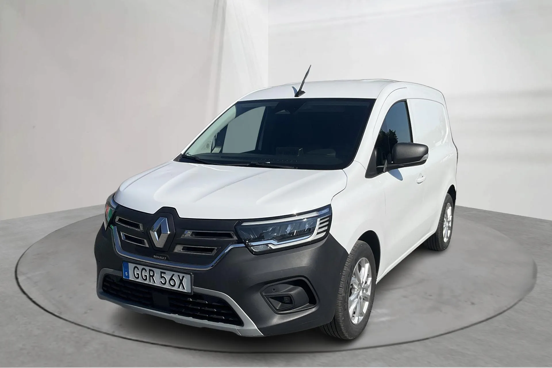 Presentationsfoto 1 av 16: Renault Kangoo E-Tech 45kWh Skåp (120hk) - 665 mil - Automat - vit - 2023