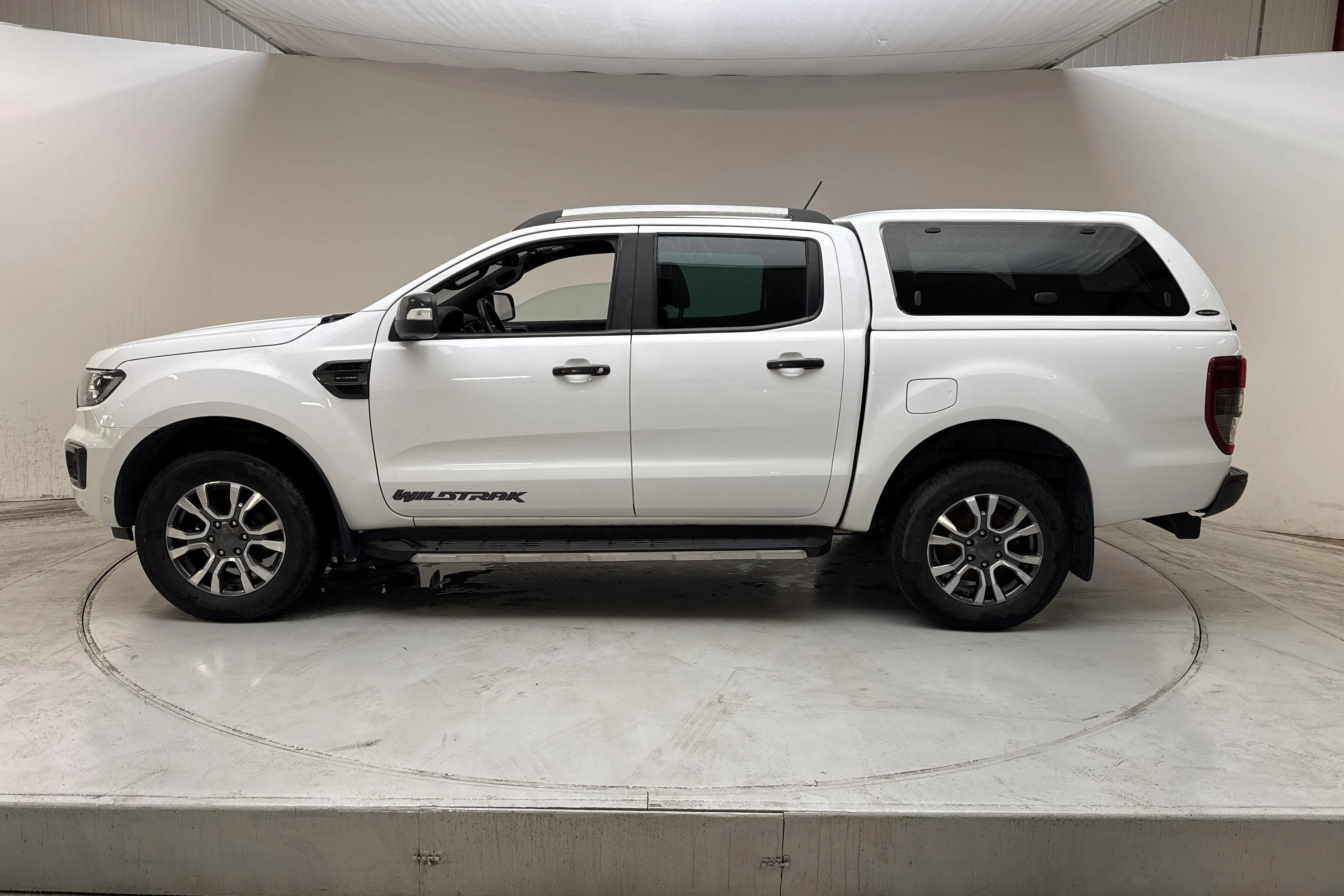 Presentationsfoto 2 av 15: Ford Ranger 2.0 TDCi 4WD (213hk) - 18 013 mil - Automat - vit - 2021