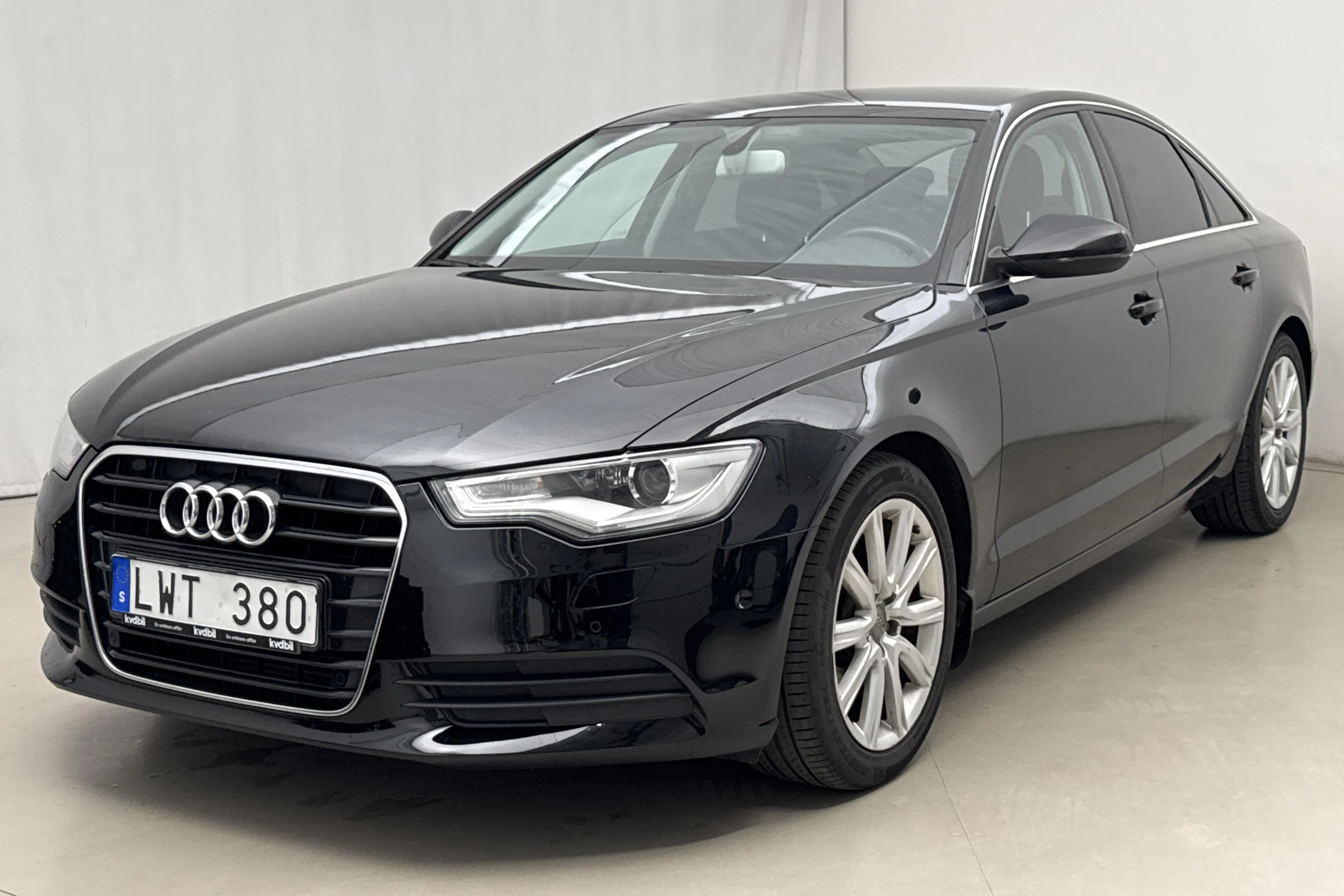 Presentationsfoto 1 av 17: Audi A6 2.0 TDI (177hk) - 19 893 mil - Manuell - svart - 2012