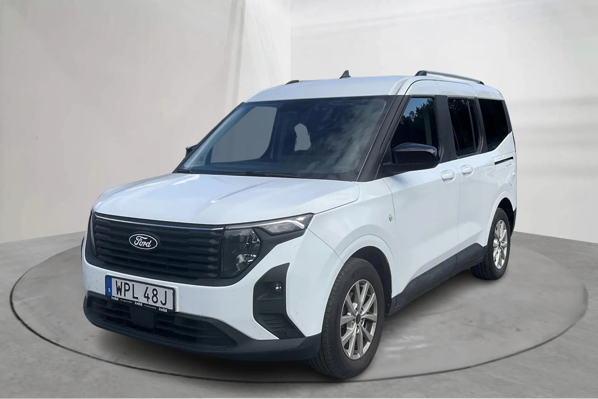 Presentation photo 1 of 13: Ford Tourneo Courier 1.0 EcoBoost (125hk) - 23 640 km - Manual - white - 2025