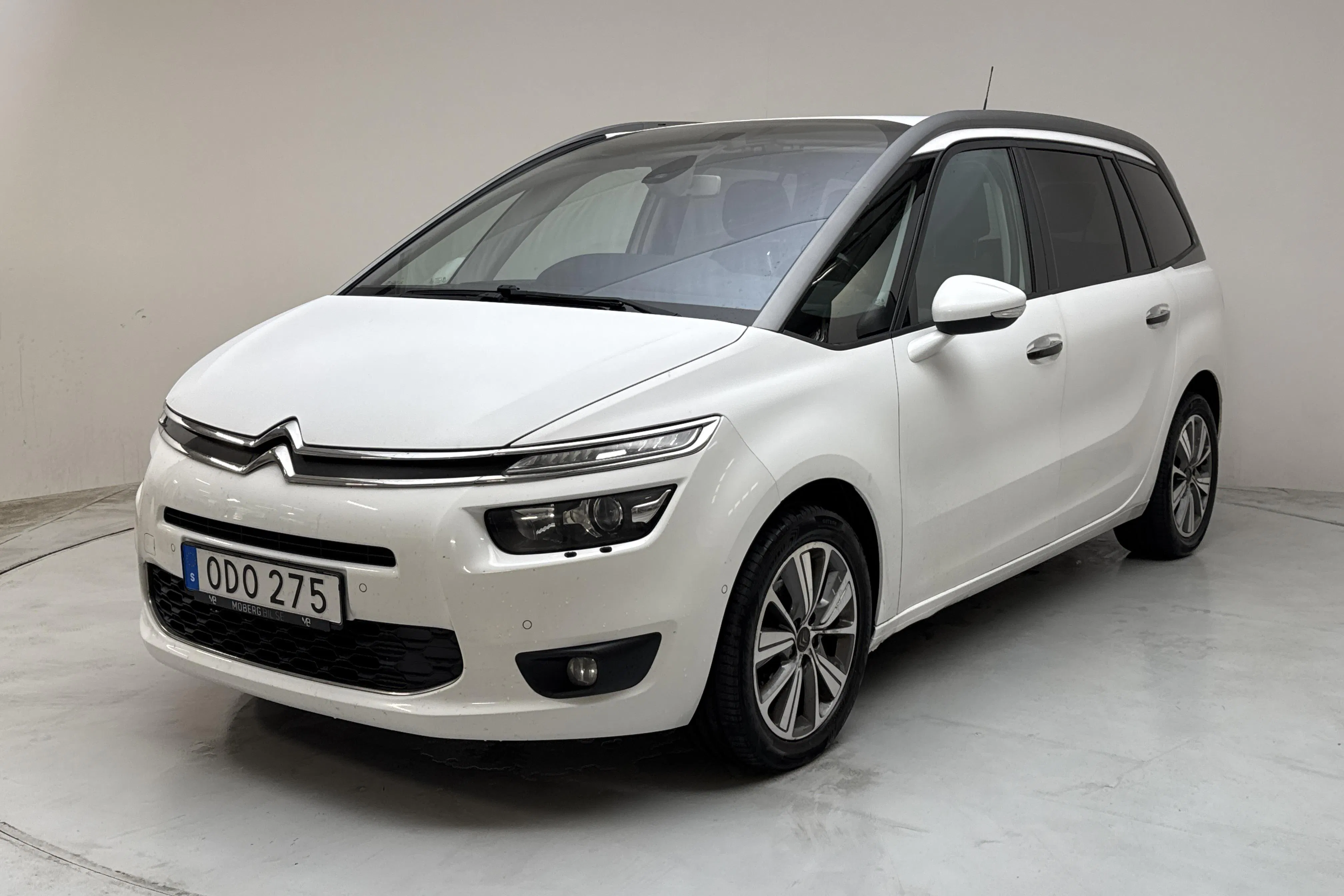 Presentation photo 1 of 15: Citroën C4 Grand Picasso BlueHDi (120hk) - 275 870 km - Automatic - white - 2016