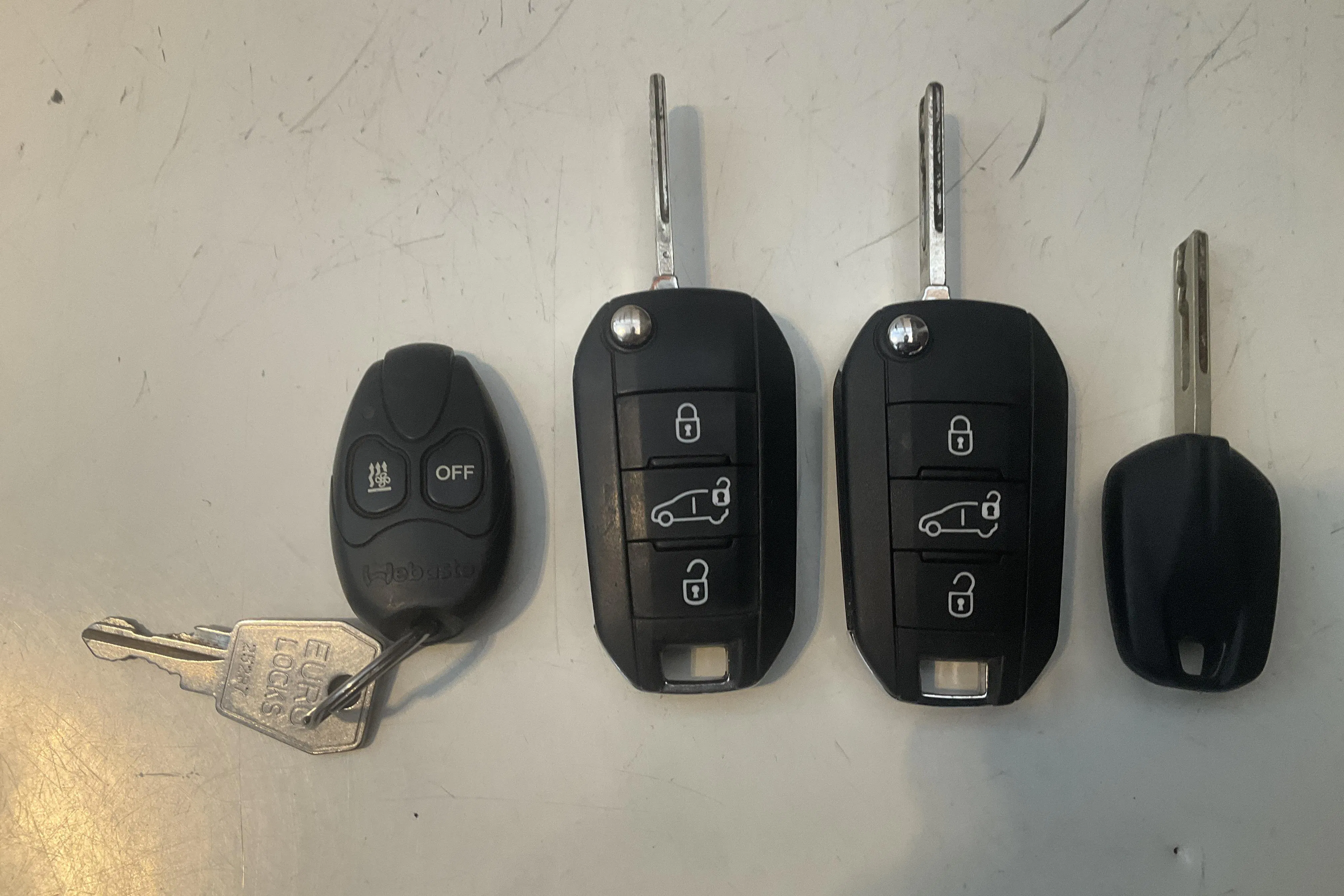 Presentation photo 12 of 12: Peugeot Partner 1.5 HDI Skåp (100hk) - 107 320 km - Manual - white - 2019