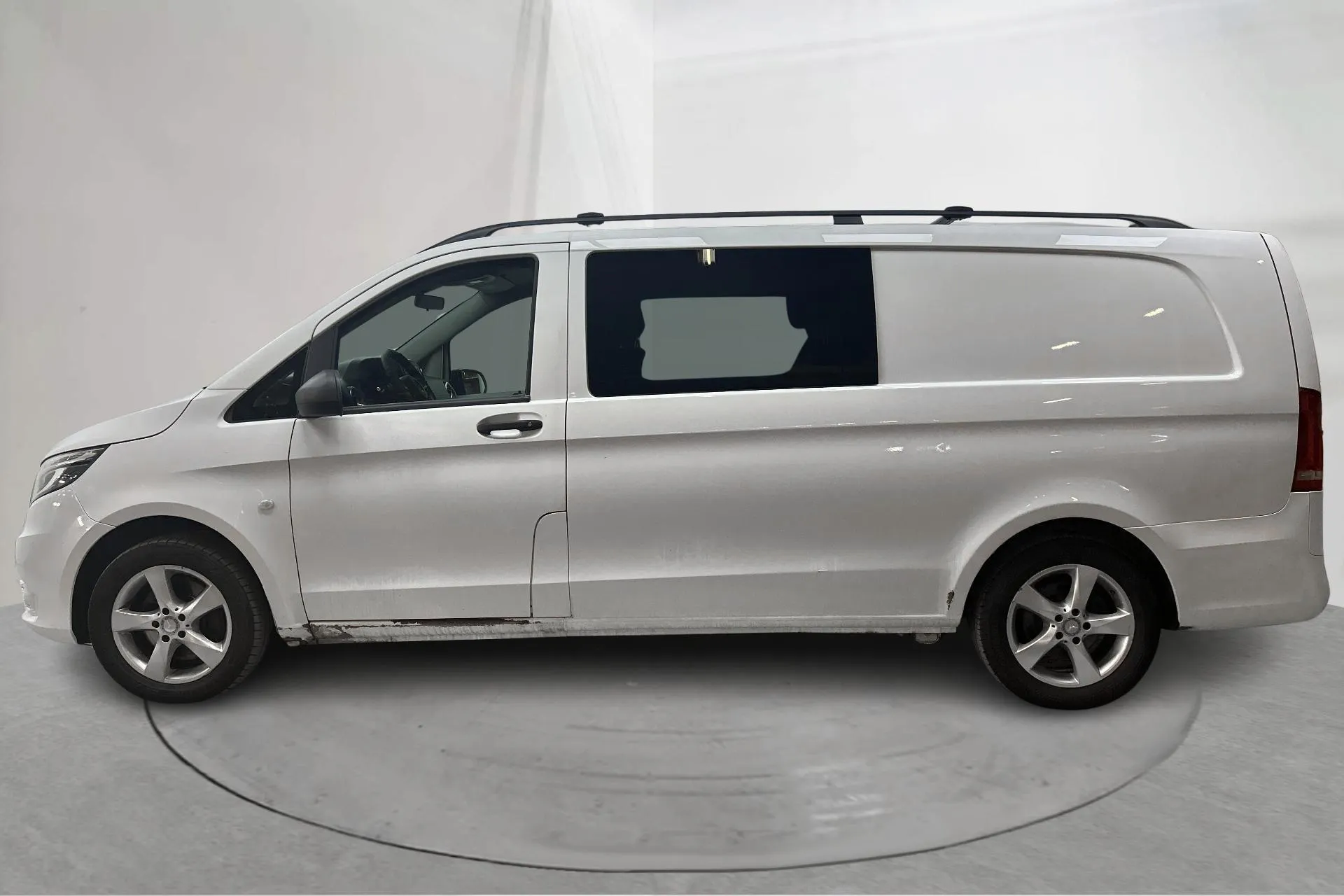 Presentation photo 2 of 17: Mercedes Vito Mixto 119 BlueTEC 4MATIC W640 (190hk) - 339 100 km - Automatic - white - 2017