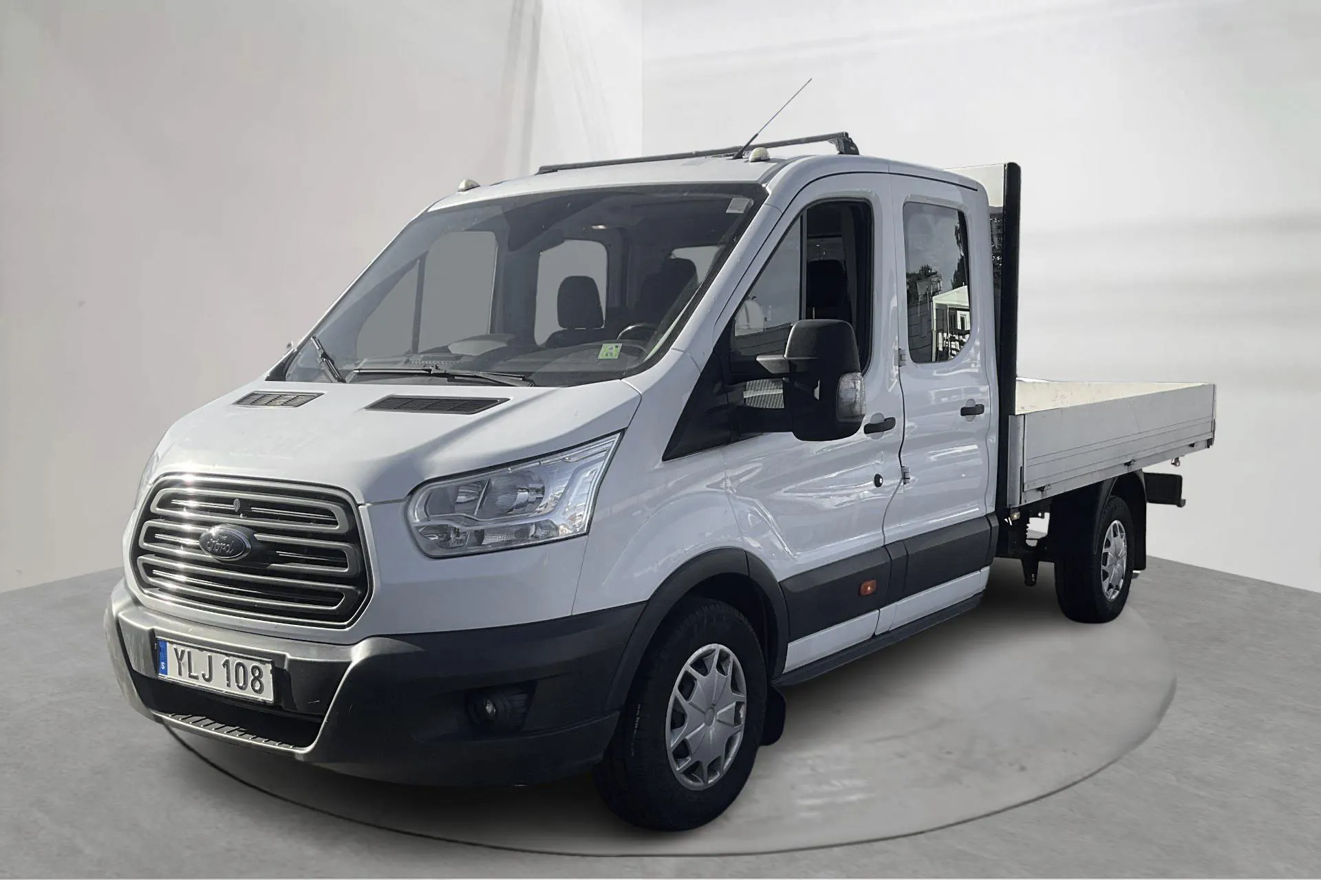 Presentation photo 1 of 15: Ford Transit Chassi 350 2.0 TDCi RWD (170hk) - 158 520 km - Manual - white - 2017