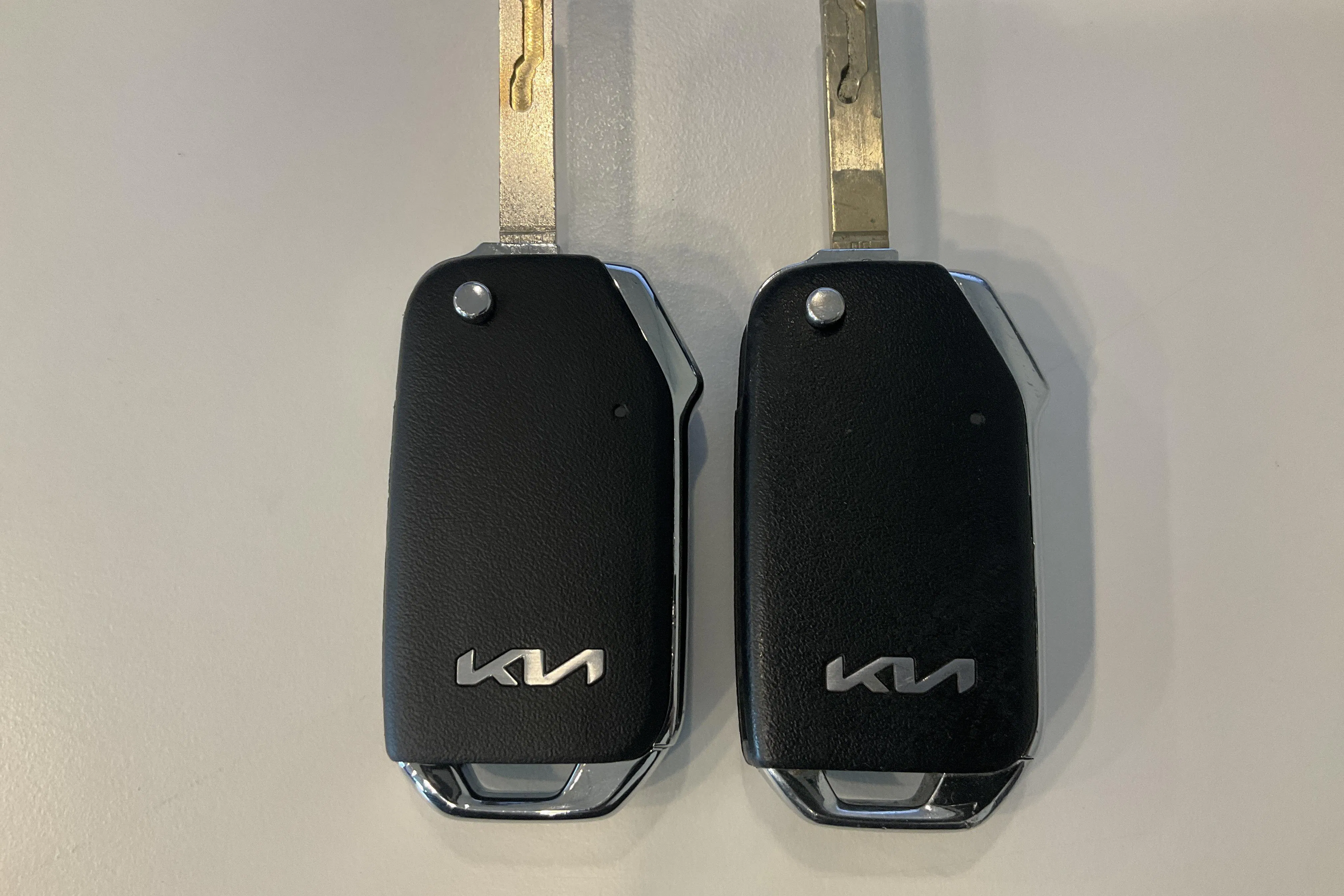 Presentationsfoto 20 av 20: KIA Sportage PHEV AWD (265hk) - 10 396 mil - Automat - grå - 2022