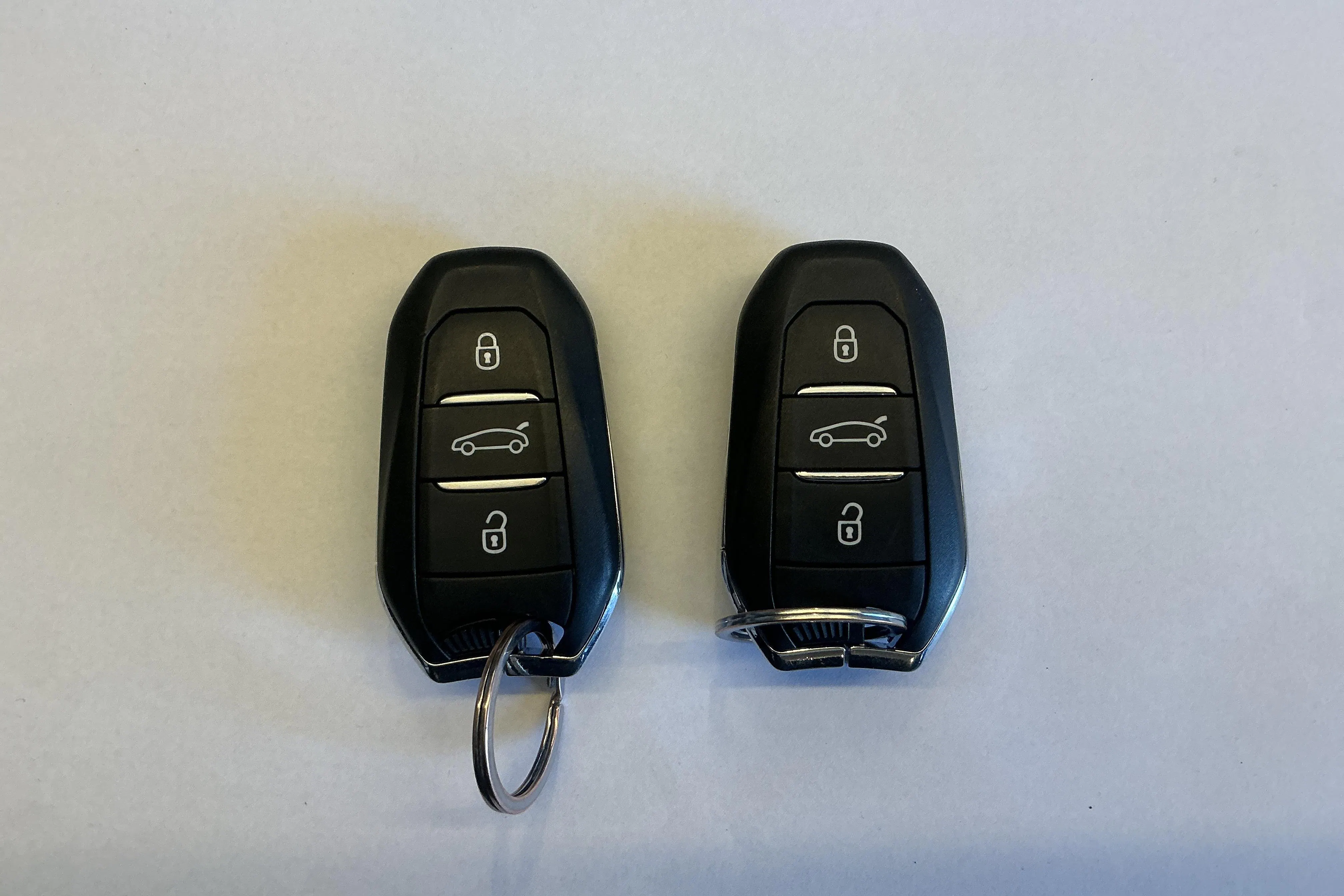 Presentation photo 13 of 13: Peugeot 308 SW PureTech (130hk) - 104 950 km - Automatic - gray - 2020